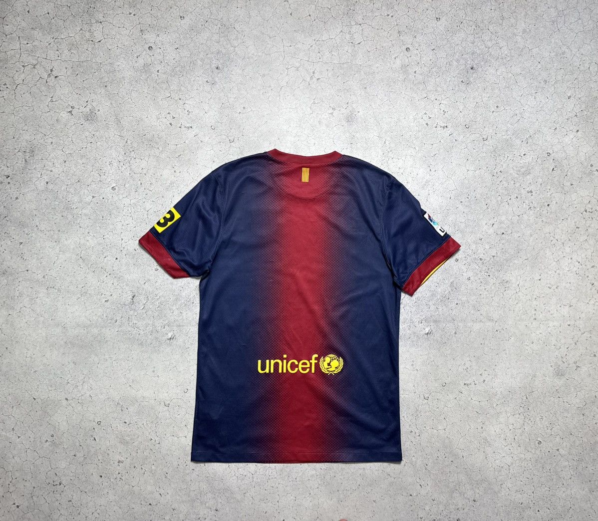 Nike Nike FC Barcelona Vintage Soccer Jersey 2012/2013 Y2K Size US S / EU 44-46 / 1 - 2 Thumbnail