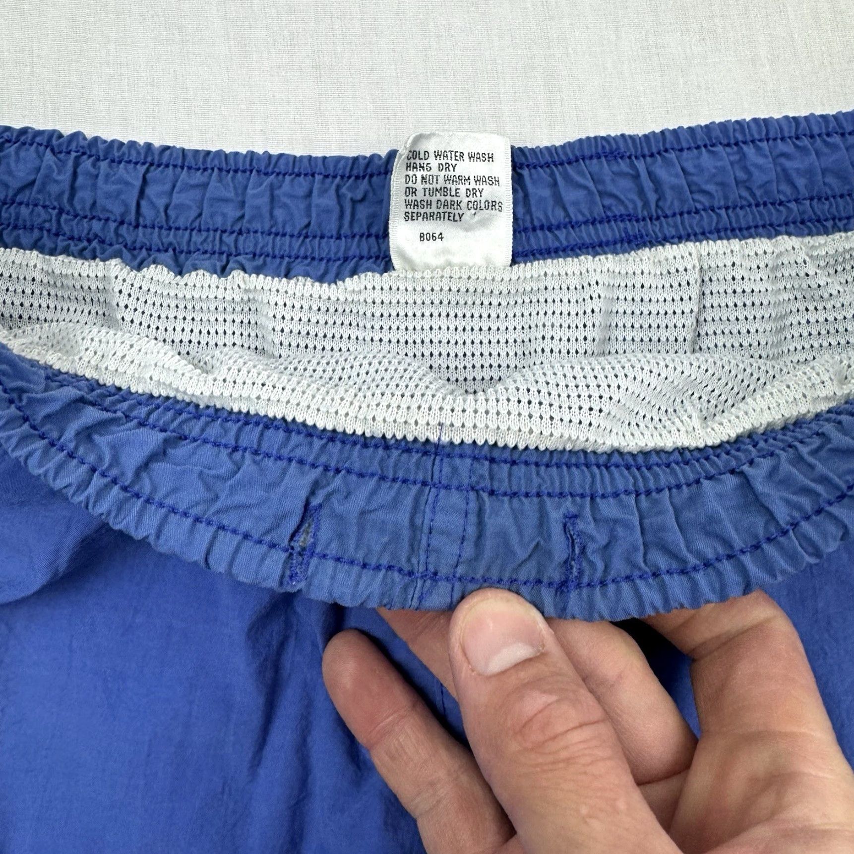 Gotcha VINTAGE Gotcha Swim Trunks Men 32 Blue Trunks Beach 90s Mens Size US 32 / EU 48 - 4 Thumbnail
