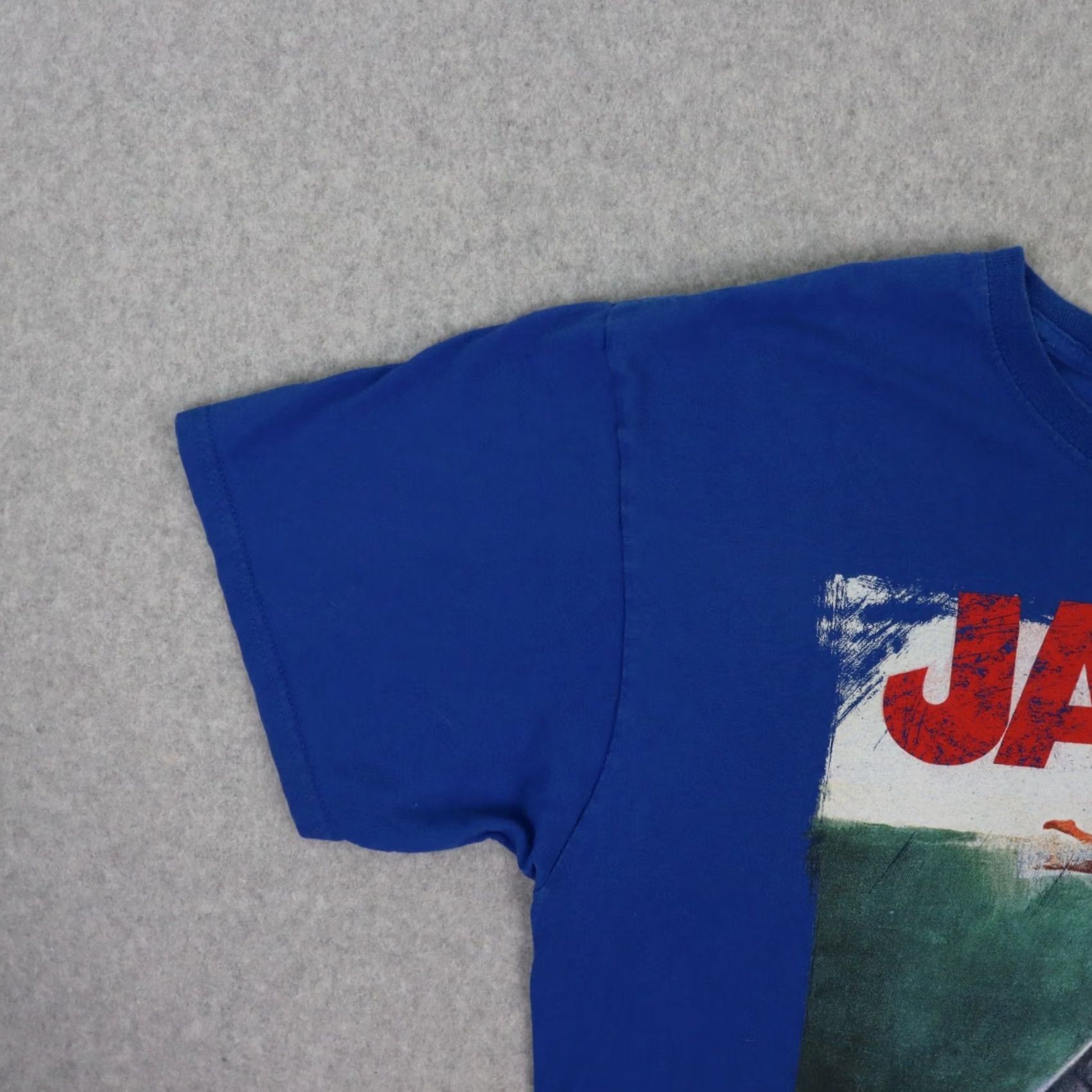 Vintage Vintage UNIVERSAL STUDIOS HOLLYWOOD Jaws T-Shirt Mens Large Blue Shirt Size US L / EU 52-54 / 3 - 6 Thumbnail