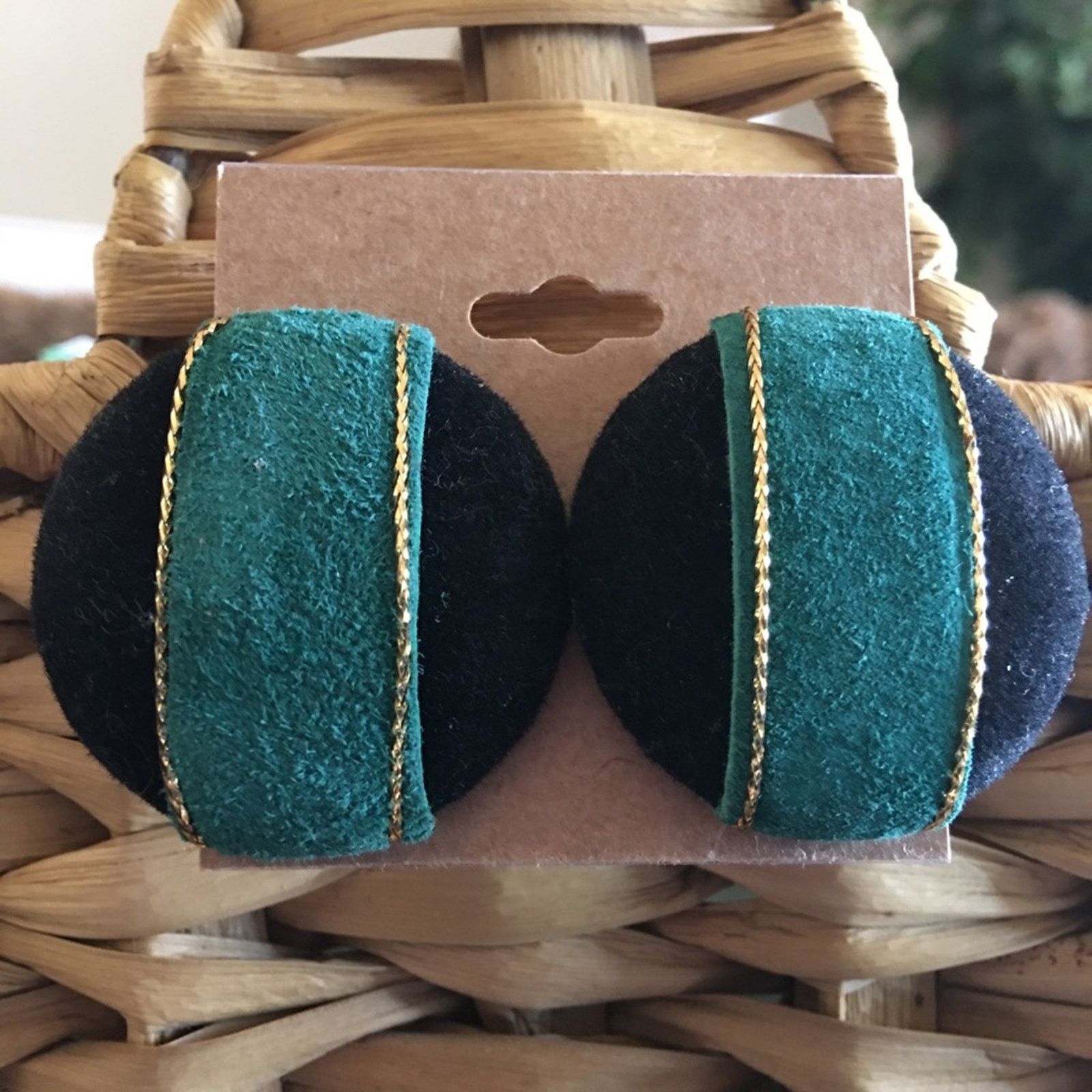 Vintage Vintage 70s black and green velvet earrings Size ONE SIZE - 1 Thumbnail