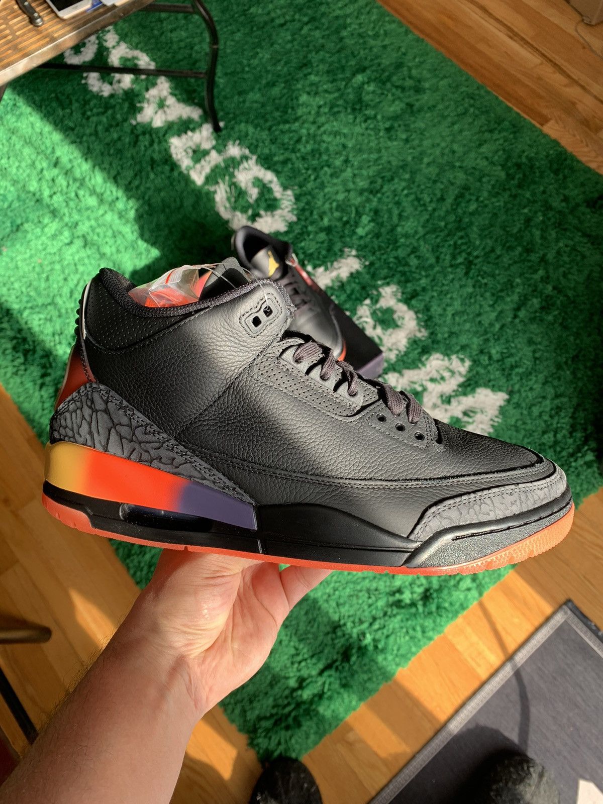 J Balvin × Jordan Brand Jordan 3 J Balvin Rio Size US 10.5 / EU 43-44 - 3 Thumbnail