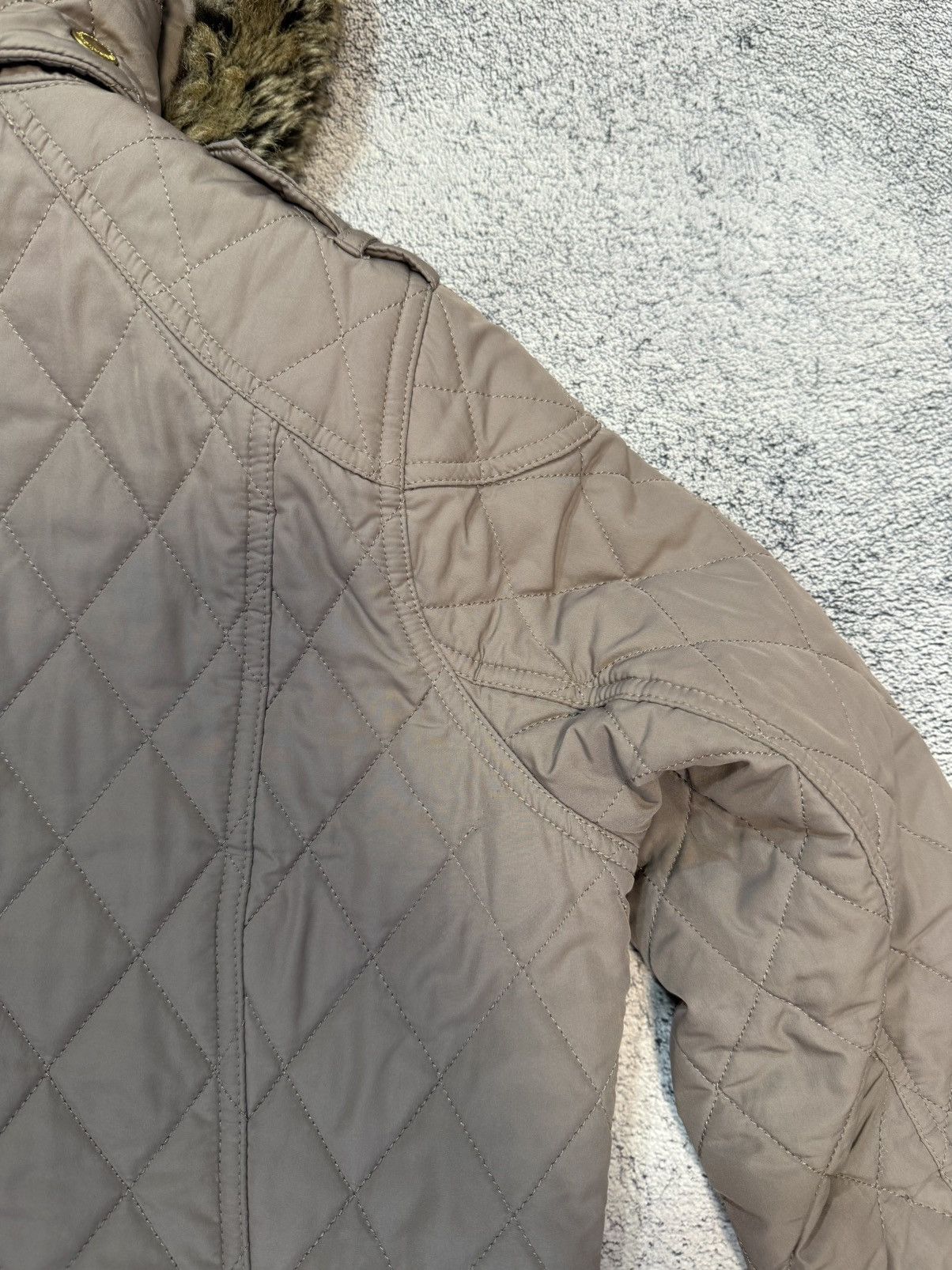 Barbour Barbour Enduro Quilt Women Jacket Hooded Fur UK14 EU40 USA10 Size L / US 10 / IT 46 - 14 Thumbnail