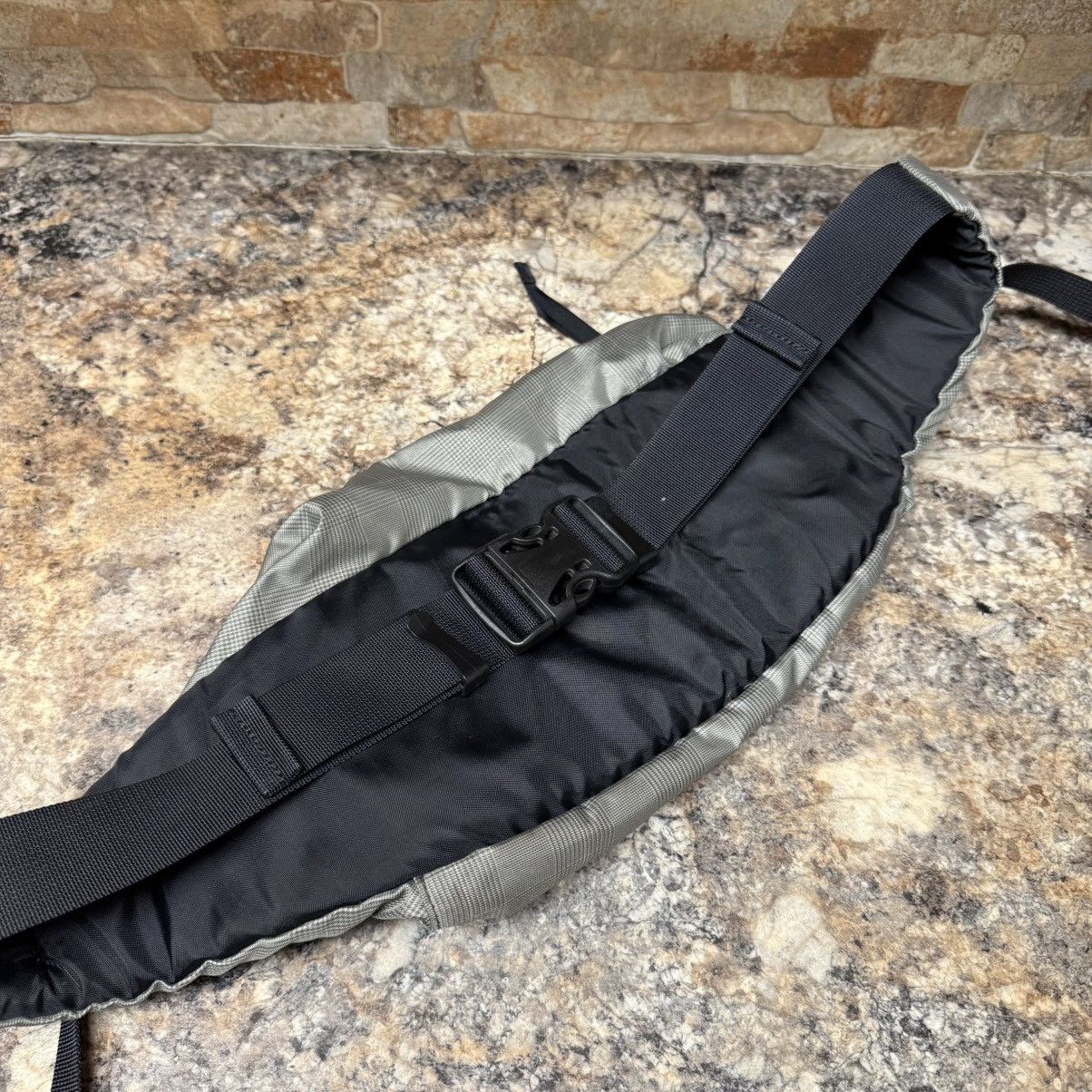 Takahiromiyashita The Soloist. Takahiro Miyashita The Soloist SAMPLE Waist Bag Size ONE SIZE - 3 Thumbnail