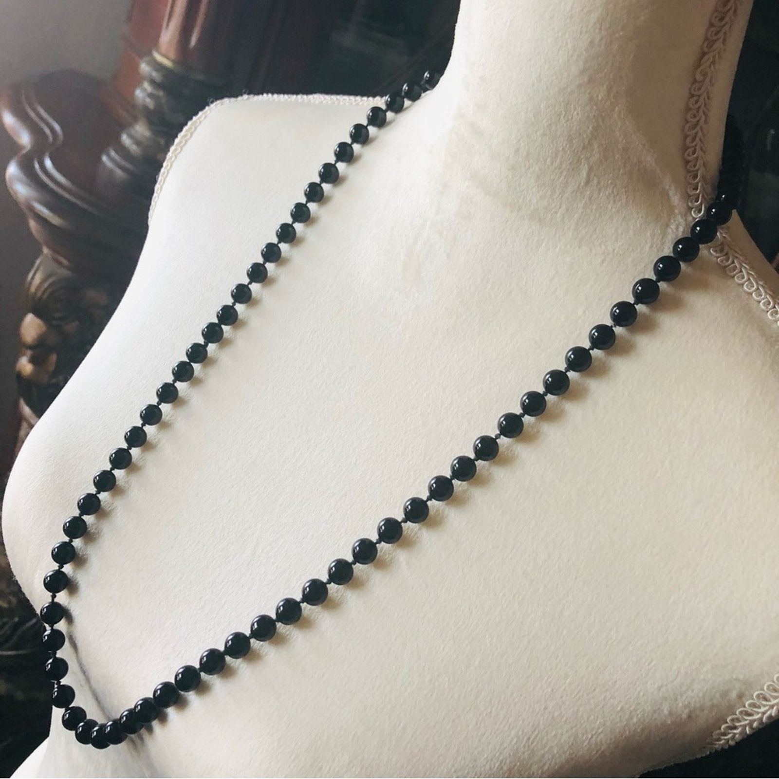 Vintage Vintage 70s-80s hand knotted black glass bead necklace Size ONE SIZE - 4 Thumbnail