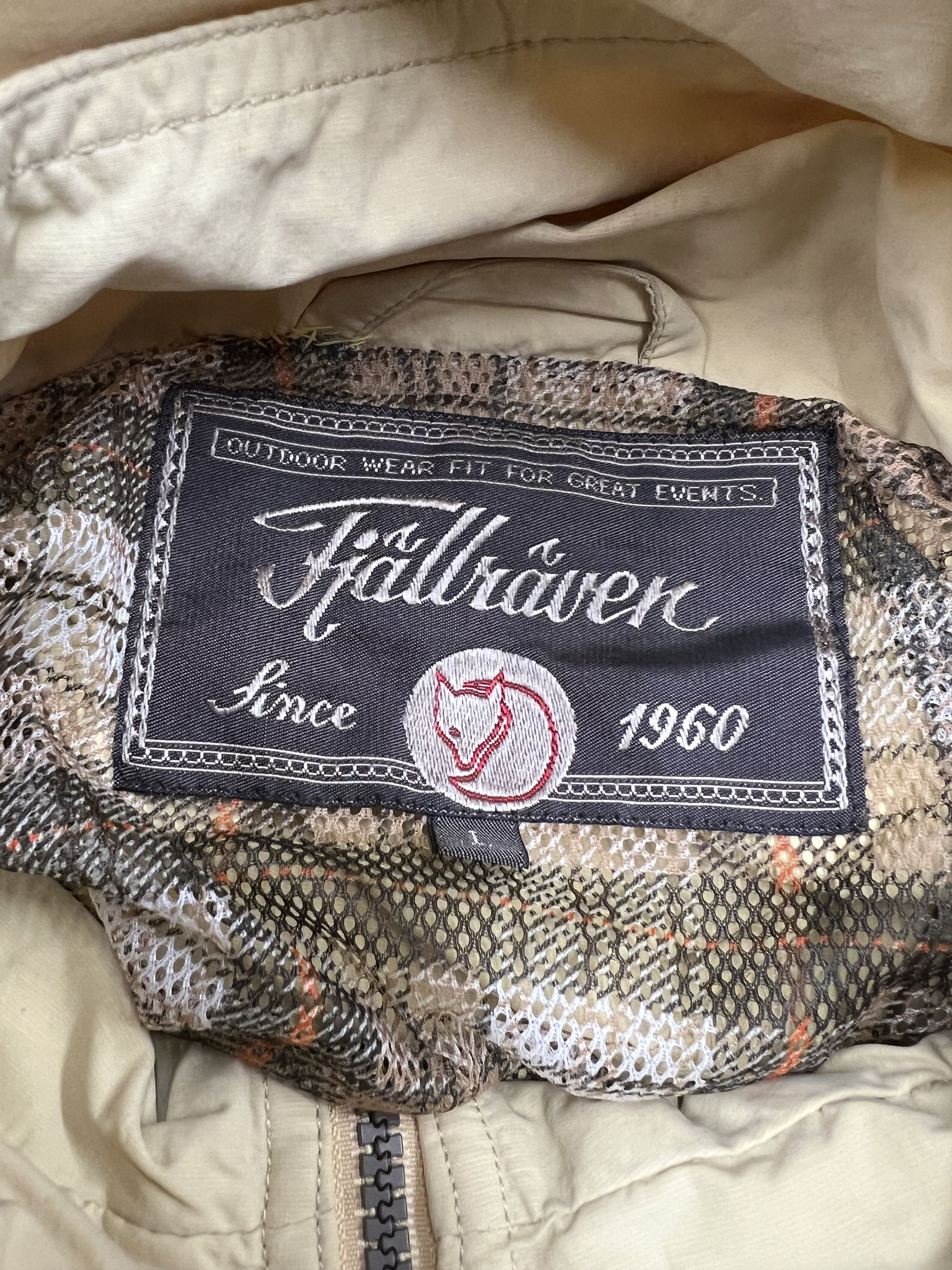 Fjallraven Vintage Fjällräven Yellow Hunting Jacket Size US L / EU 52-54 / 3 - 3 Thumbnail