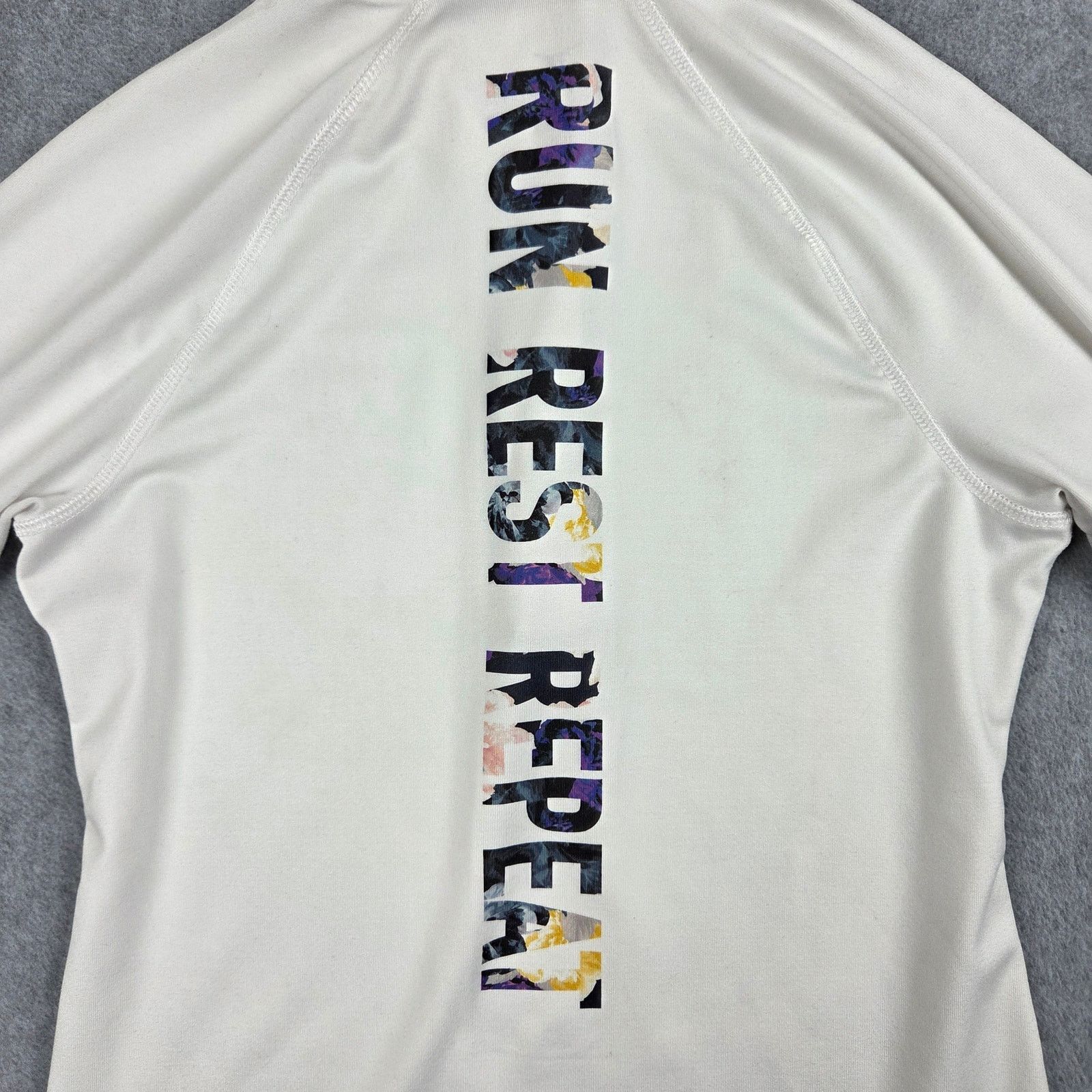 Old Navy Old Navy Active XS Long Sleeve 3/4 Zip Shirt Run Rest Repeat Size XS / US 0-2 / IT 36-38 - 7 Thumbnail