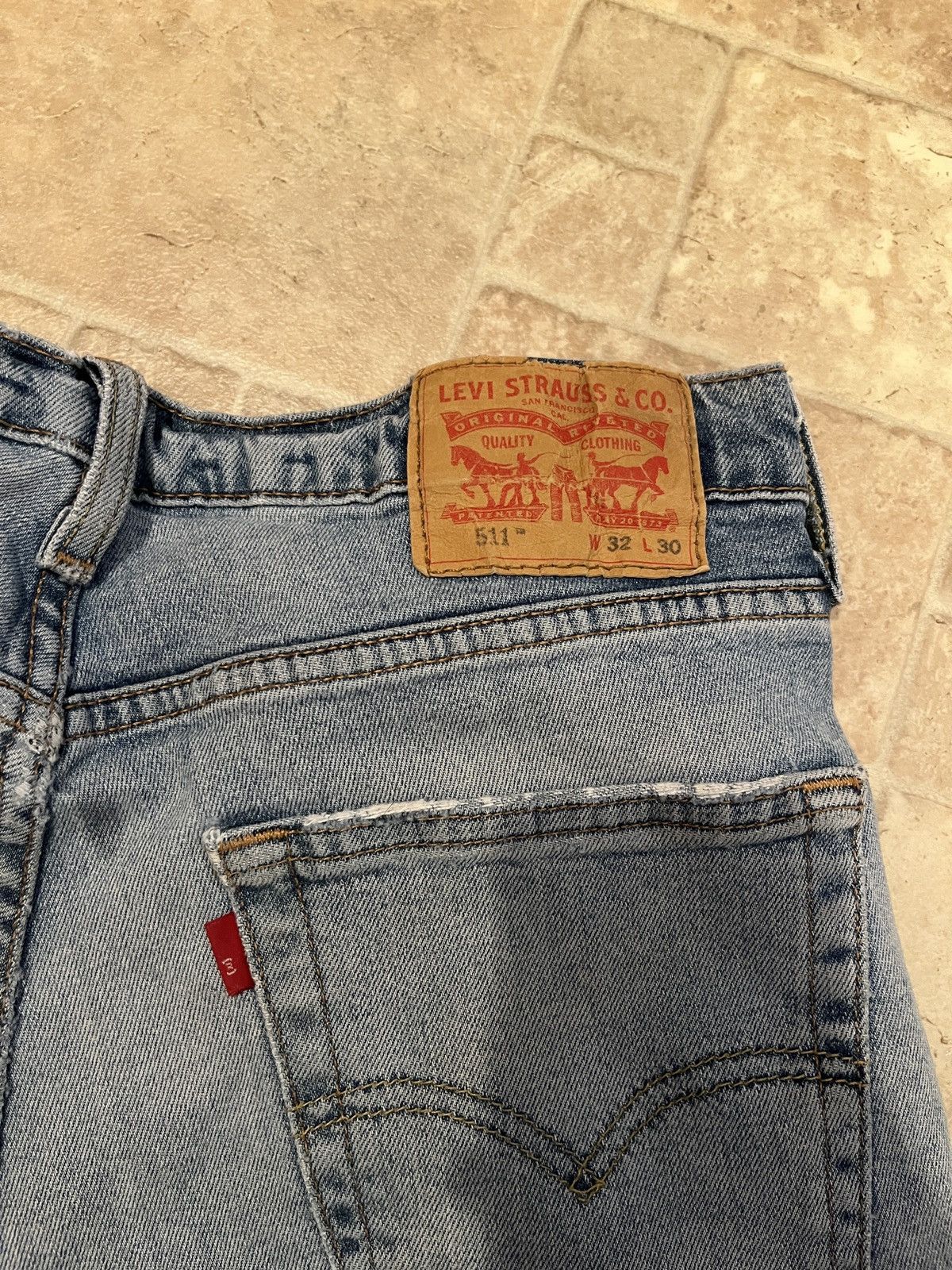 Levi's Levi’s 511 Denim Distressed Blue Jeans Waist 32 Length 30 Size US 32 / EU 48 - 9 Thumbnail