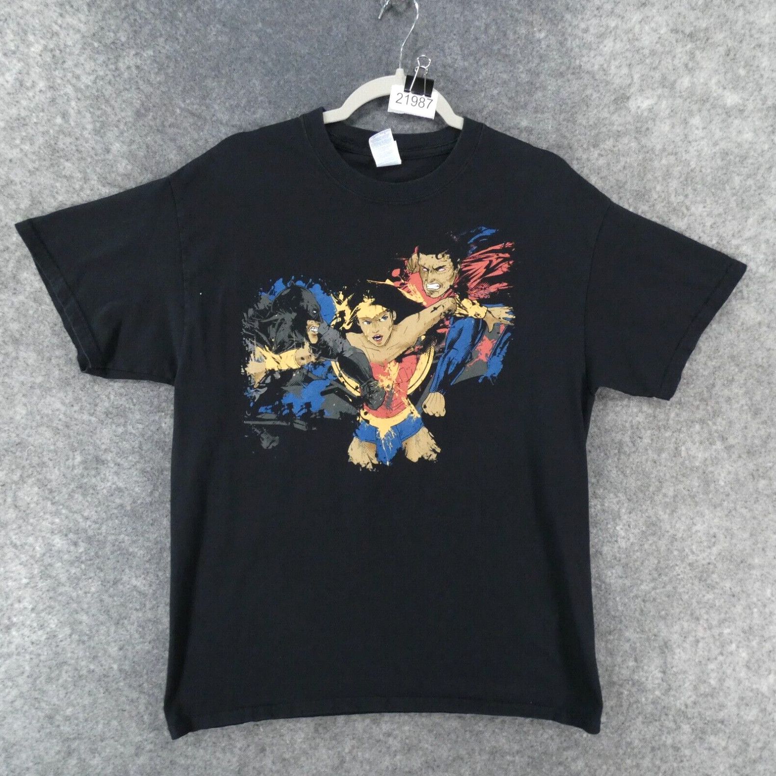 Gildan Vintage Superman vs Batman Wonder Woman T-Shirt Adult Large