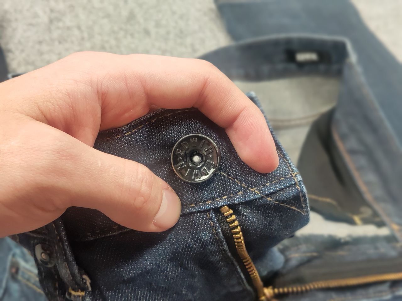 Edwin Edwin Vintage Japan Selvedge Distressed Denim Jeans ES505S Size US 33 - 12 Thumbnail