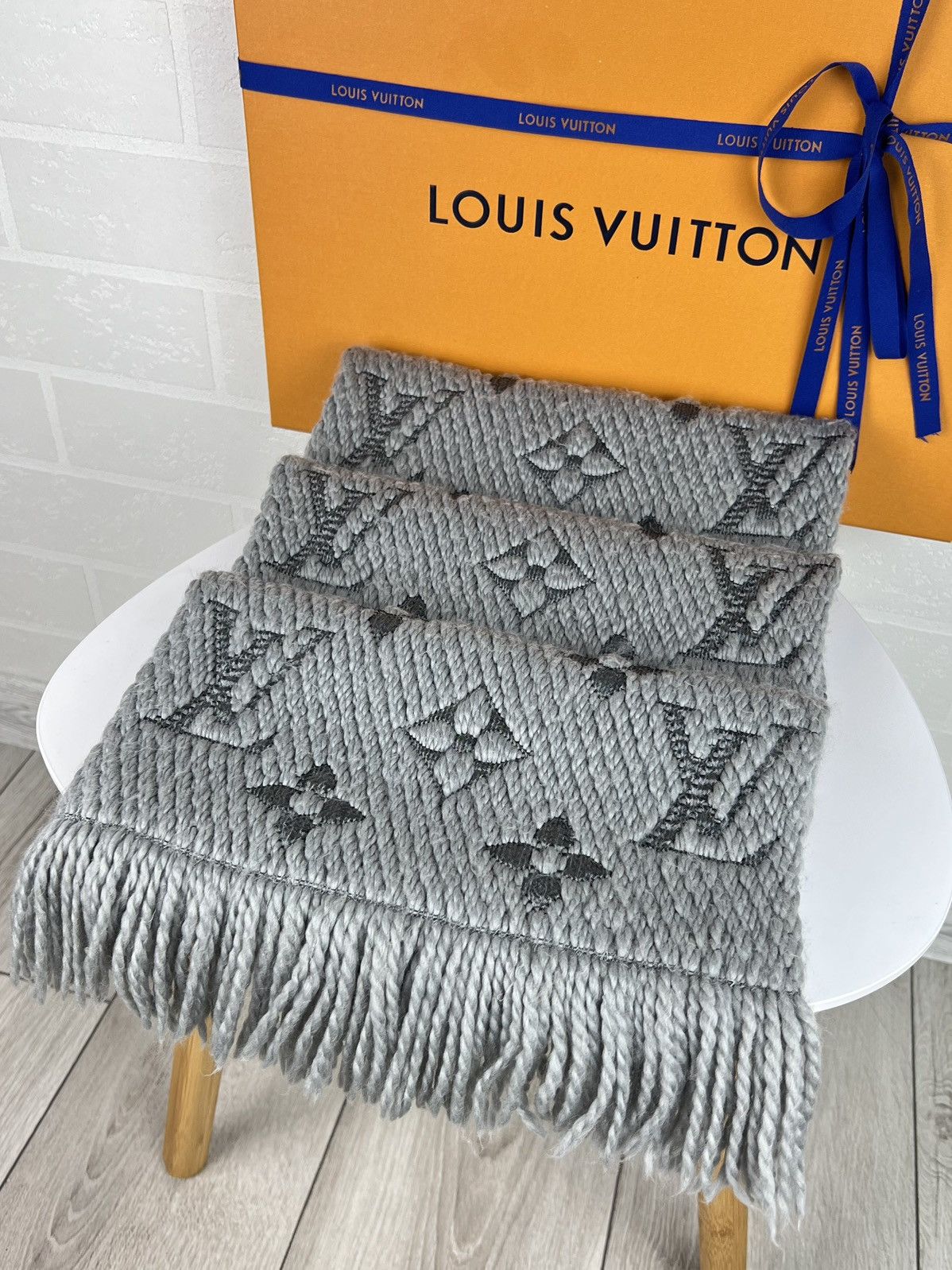 Louis Vuitton LOUIS VUITTON Scarf Echarpe LV Logomania Monogram Wool Silk Size ONE SIZE - 3 Thumbnail