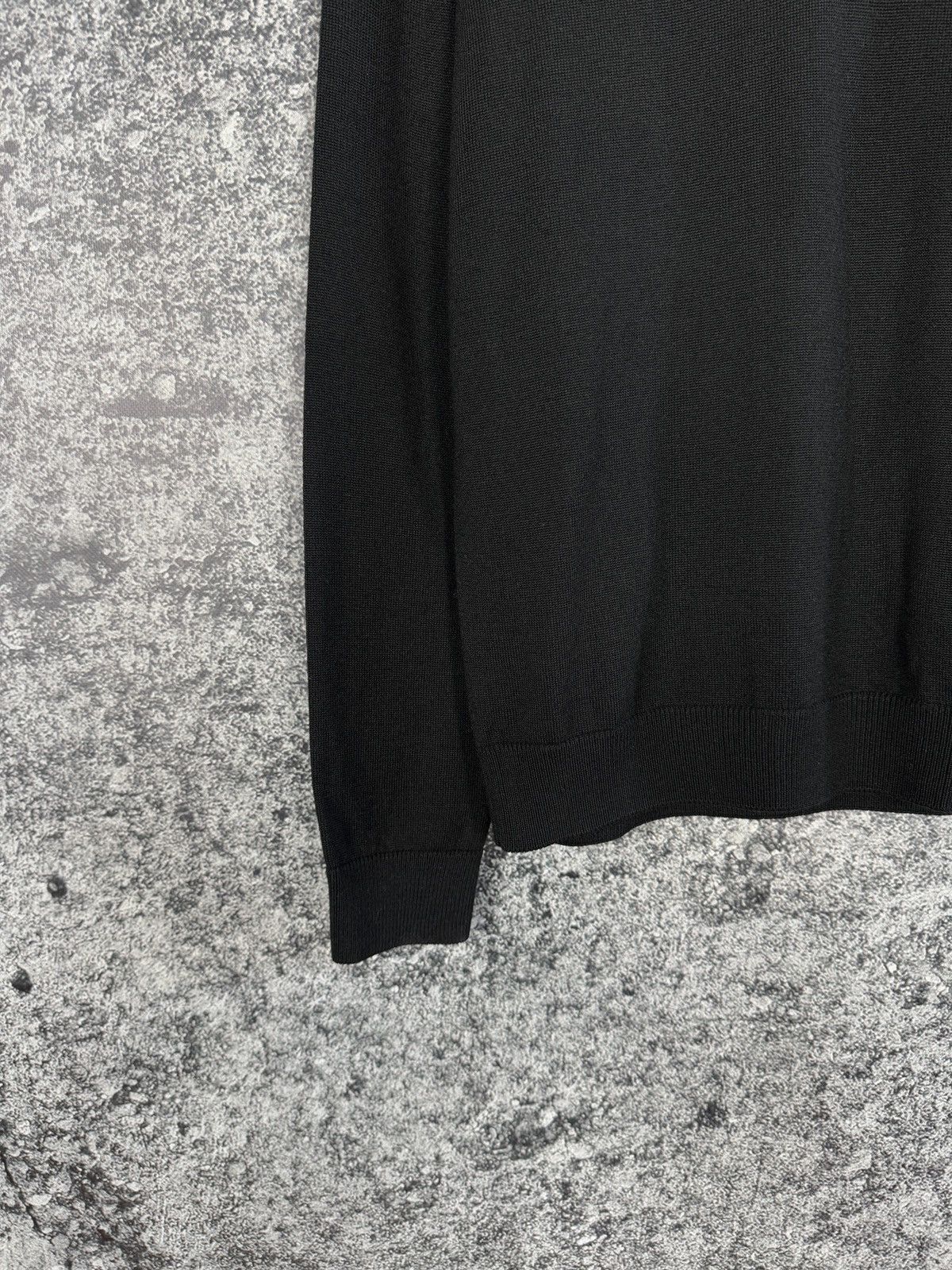 Lacoste Men’s Lacoste V-Neck Pullover Lana Wool Sweater Black Size 4 Size US M / EU 48-50 / 2 - 4 Thumbnail
