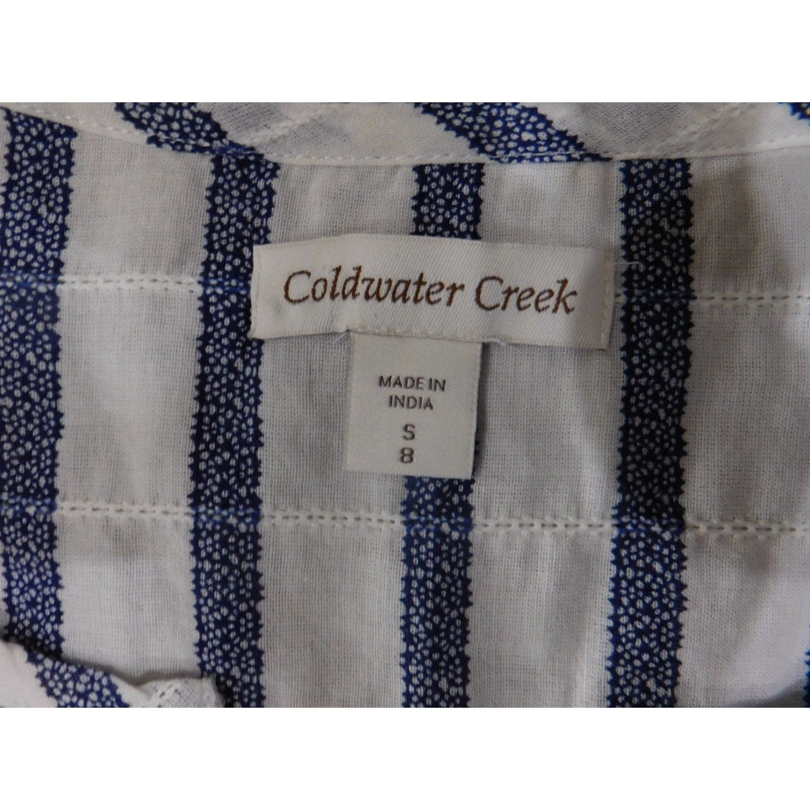 Coldwater Creek Coldwater Creek Shirt Womens Small White Blue Striped Cotton Lightweight V-Neck Pullover Casual Long Sleeve Button-Up Regular All Seasons Womens Size S / US 4 / IT 40 - 6 Thumbnail