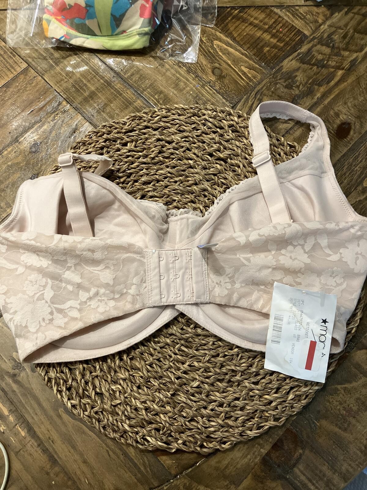 Balenciaga NWT Bali Light Beige Floral Lace Underwire Bra Size ONE SIZE - 7 Thumbnail