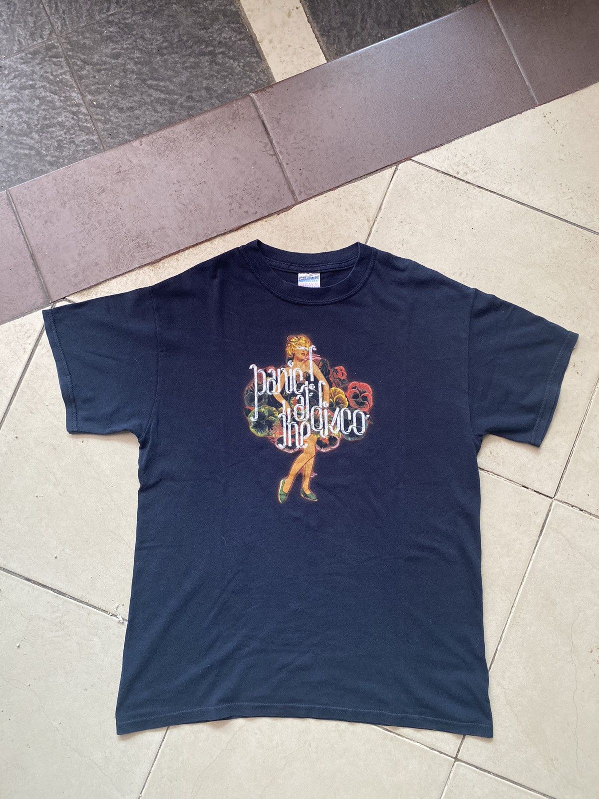 Band Tees VINTAGE Rare Panic At The Disco tee 2005 Size US M / EU 48-50 / 2 - 1 Thumbnail