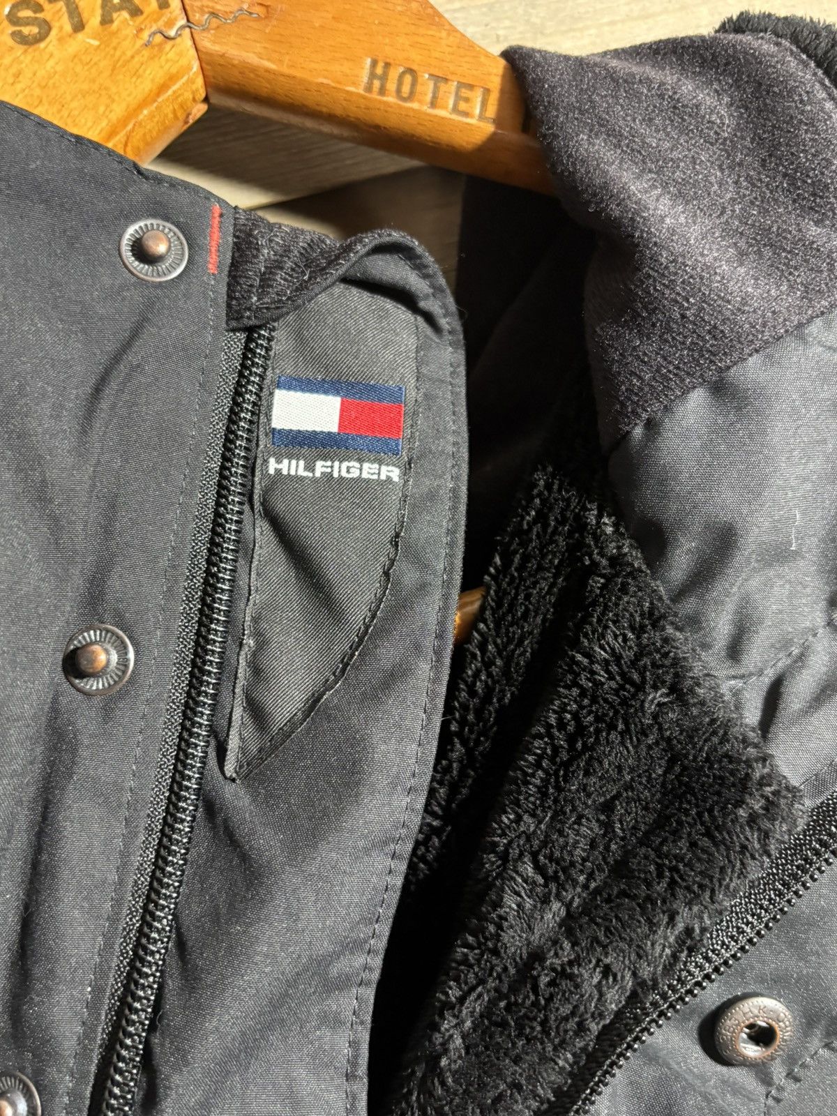 Tommy Hilfiger Tommy Hilfiger Ski Team Jacket — VTG Outdoor Tech-wear S Size US L / EU 52-54 / 3 - 10 Thumbnail