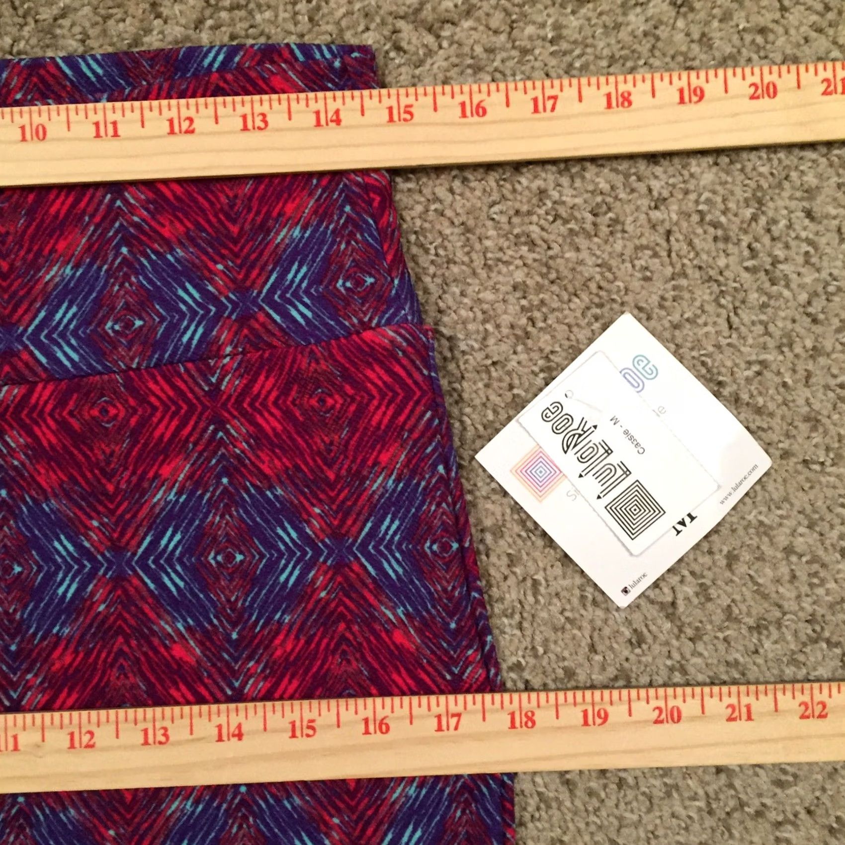 Vintage LuLaRoe Skirt Knee Length M Red Purple Geometric Pull On Unlined Polyester Spandex Women Casual Vintage No Size 32" / US 10 / IT 46 - 3 Thumbnail