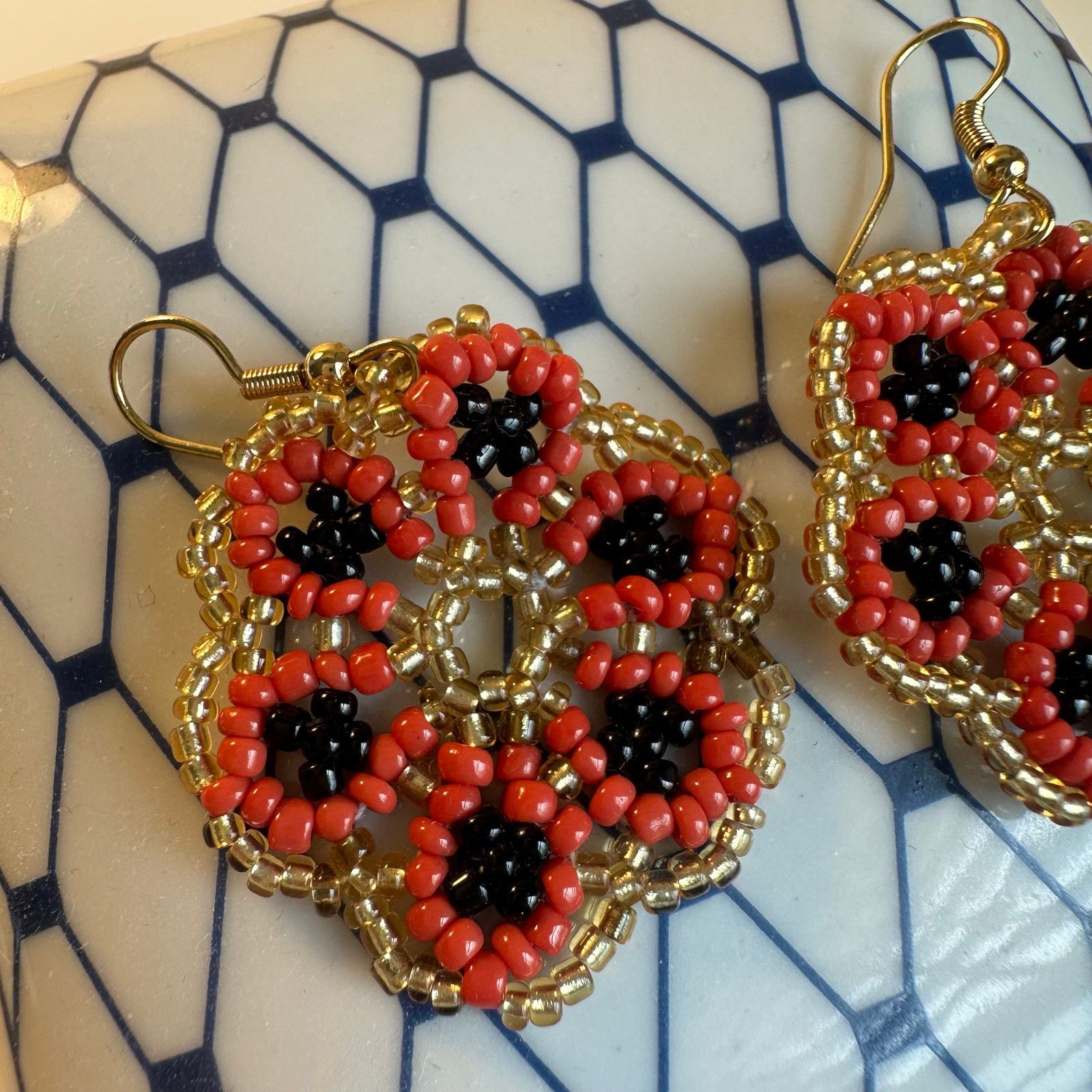 Other Flower Dangle Beaded Earrings Multicolor Orange Black Gold Size ONE SIZE - 2 Thumbnail