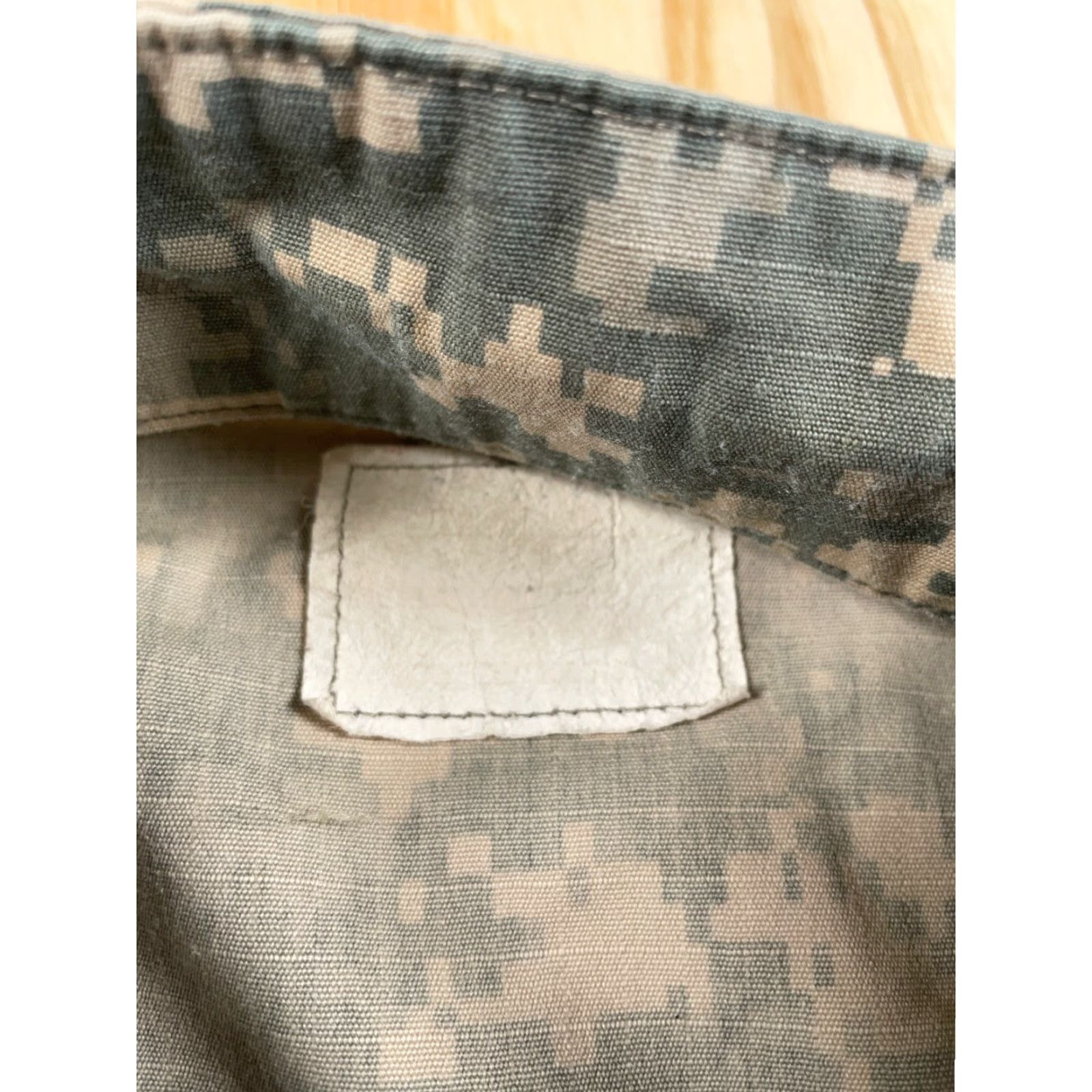 Vintage VINTAGE US Army Digital Camouflage Jacket Adult Medium Unicor Two-Way Zip Shacket Size US M / EU 48-50 / 2 - 3 Thumbnail