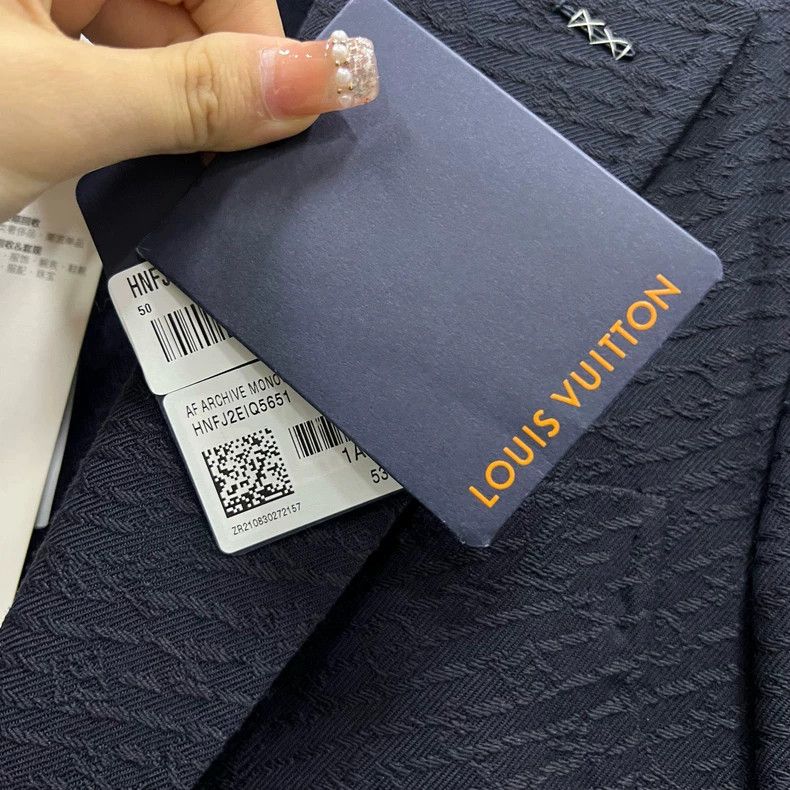 Louis Vuitton Louis Vuitton Navy blue suit with full print 2501-Nextarrow Size 50R - 7 Thumbnail