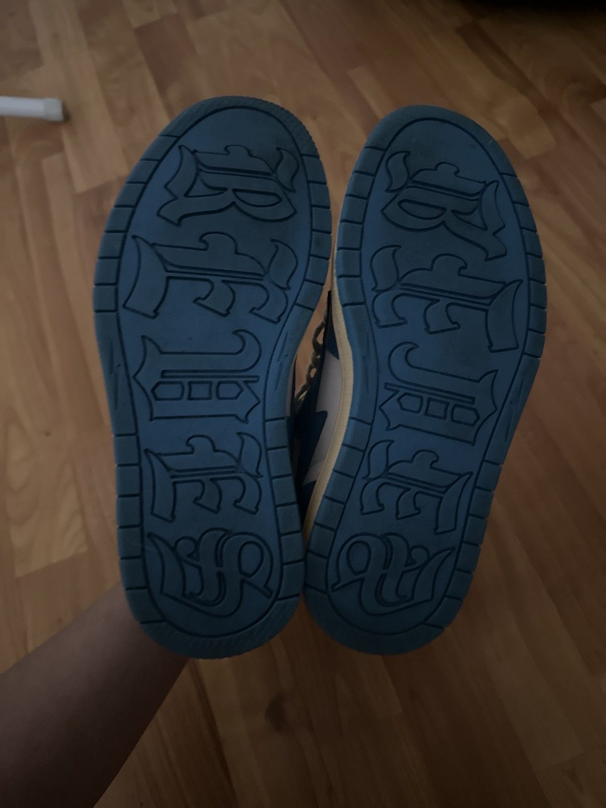 Other KIY HIGH TOP SNEAKERS FOR SALE Size US 4 / IT 34 - 5 Thumbnail