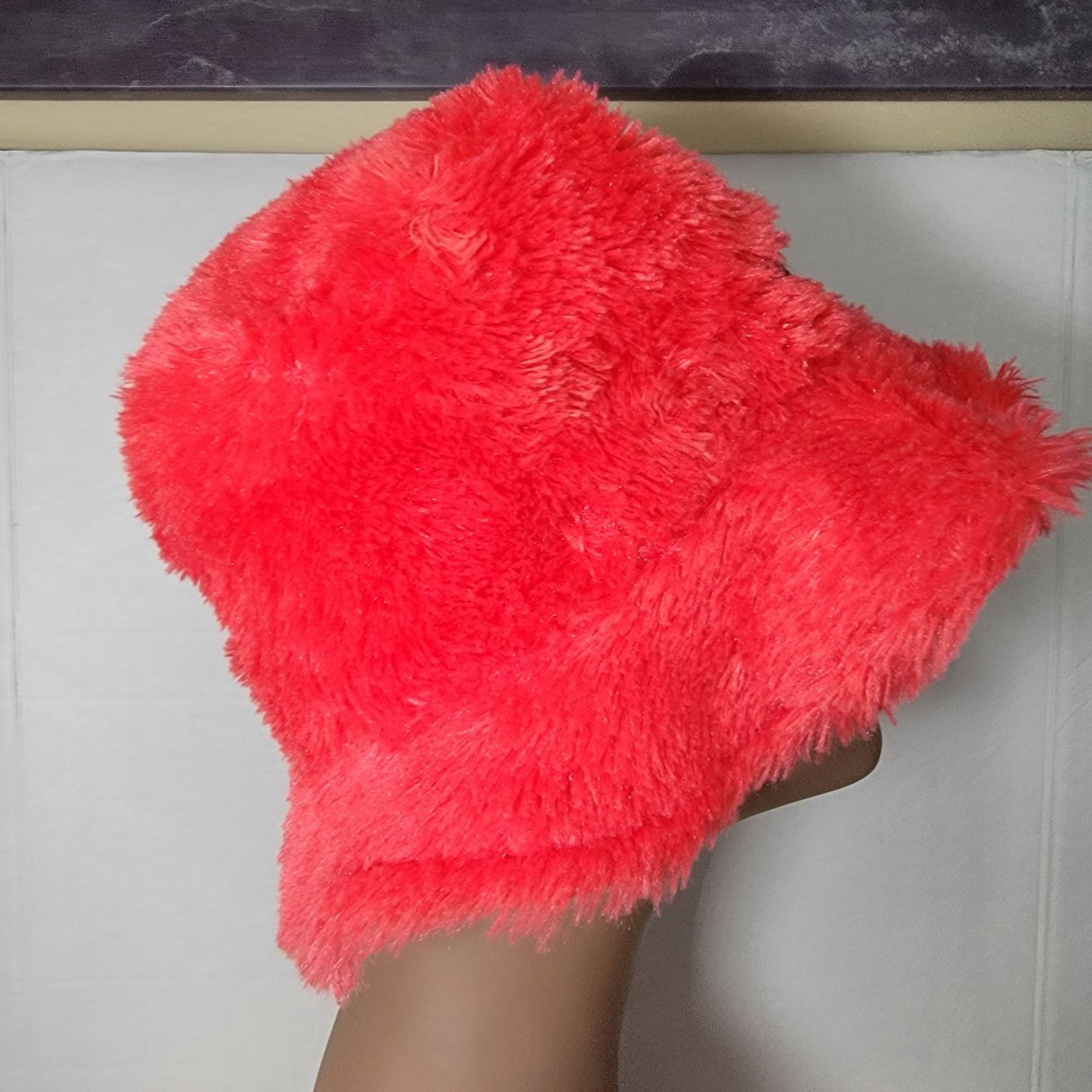 Other Sesame Street Live Red Elmo Faux Fur Bucket Hat Size ONE SIZE - 3 Thumbnail