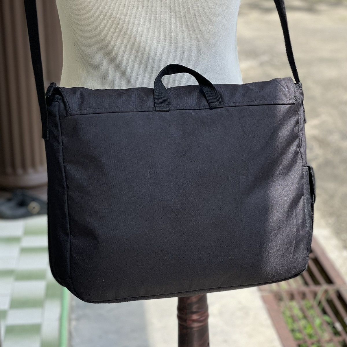 Japanese Brand × Punk and Yo 🔥 RARE STREET FASHION UNITED GARMENTS MESSENGER BAG Size ONE SIZE - 3 Thumbnail