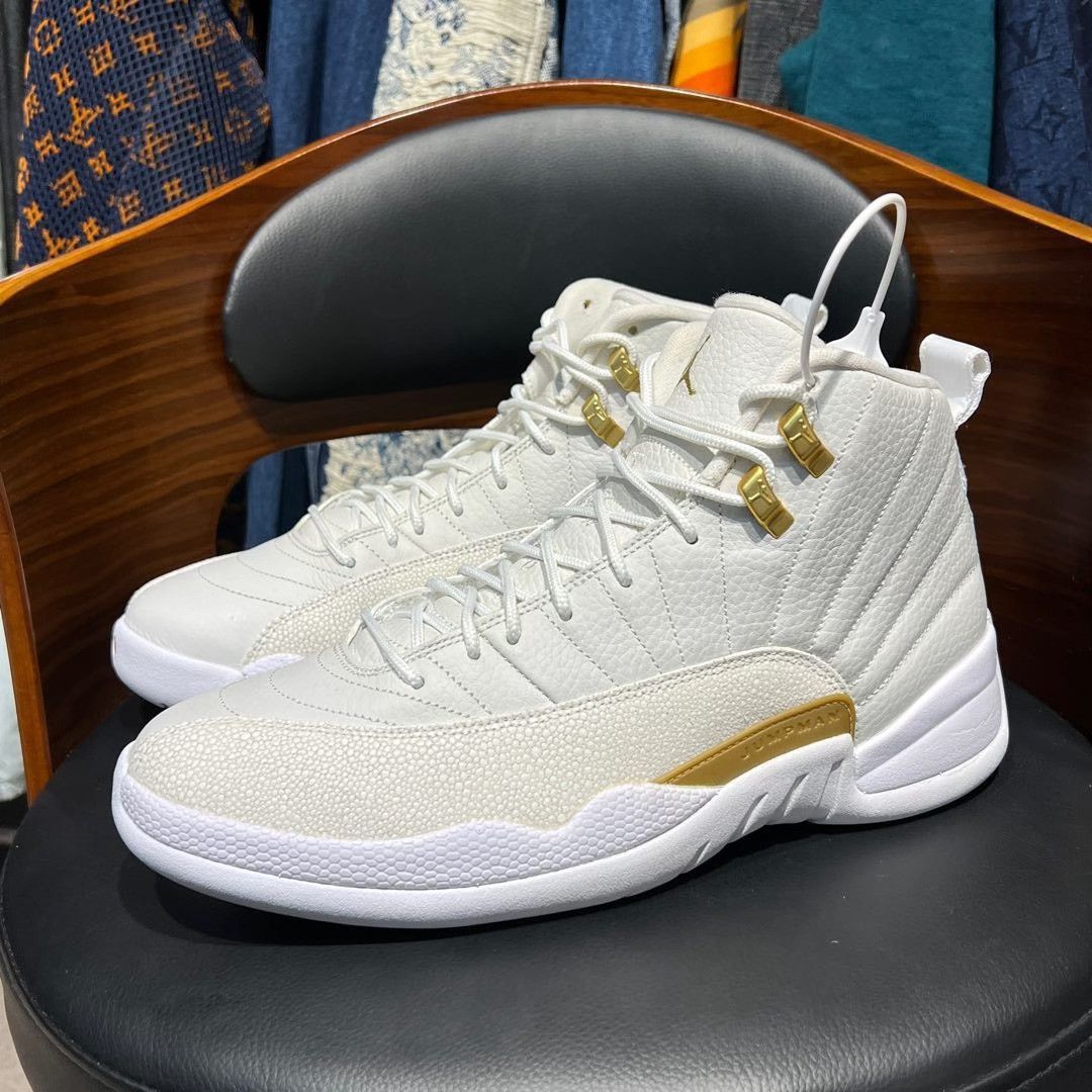 Nike Nike AJ12 White Lowtop Sneakers 10.5 Men Size US 10.5 / EU 43-44 - 1 Thumbnail