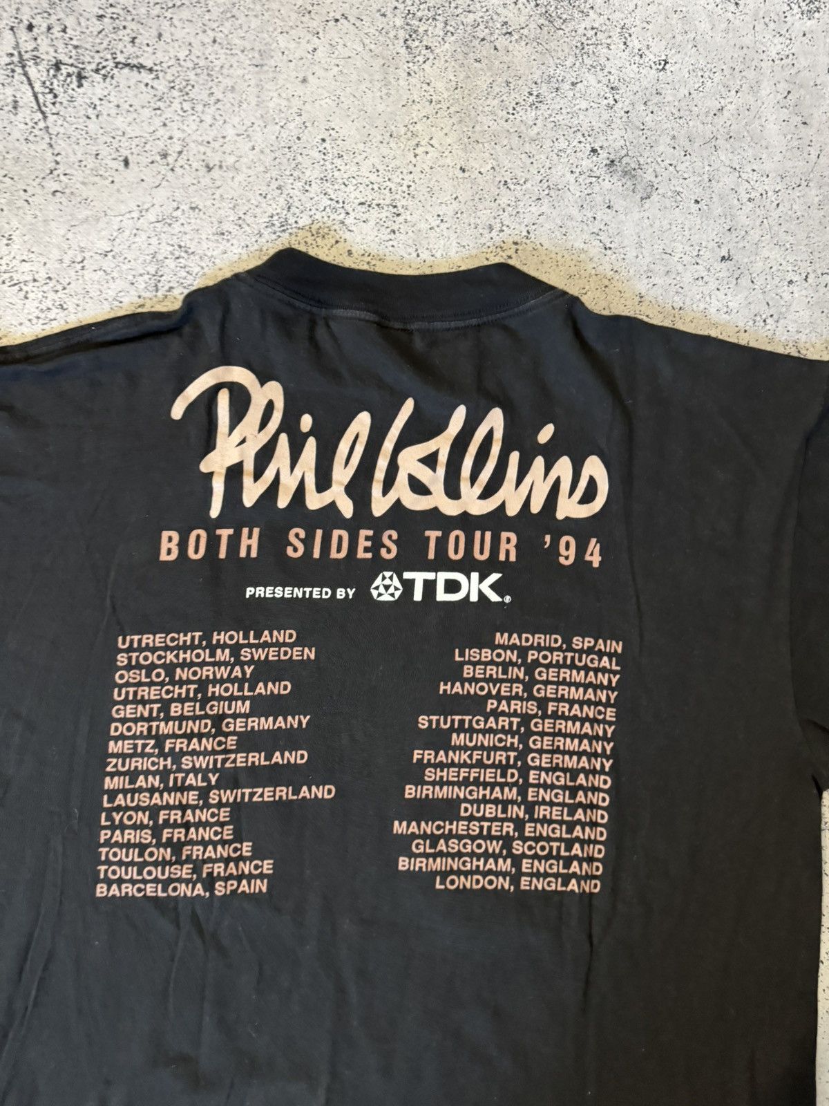 Designer Vintage Phil Collins 1994 Sears Tour Concert T-Shirt Brockum Size US XL / EU 56 / 4 - 8 Thumbnail