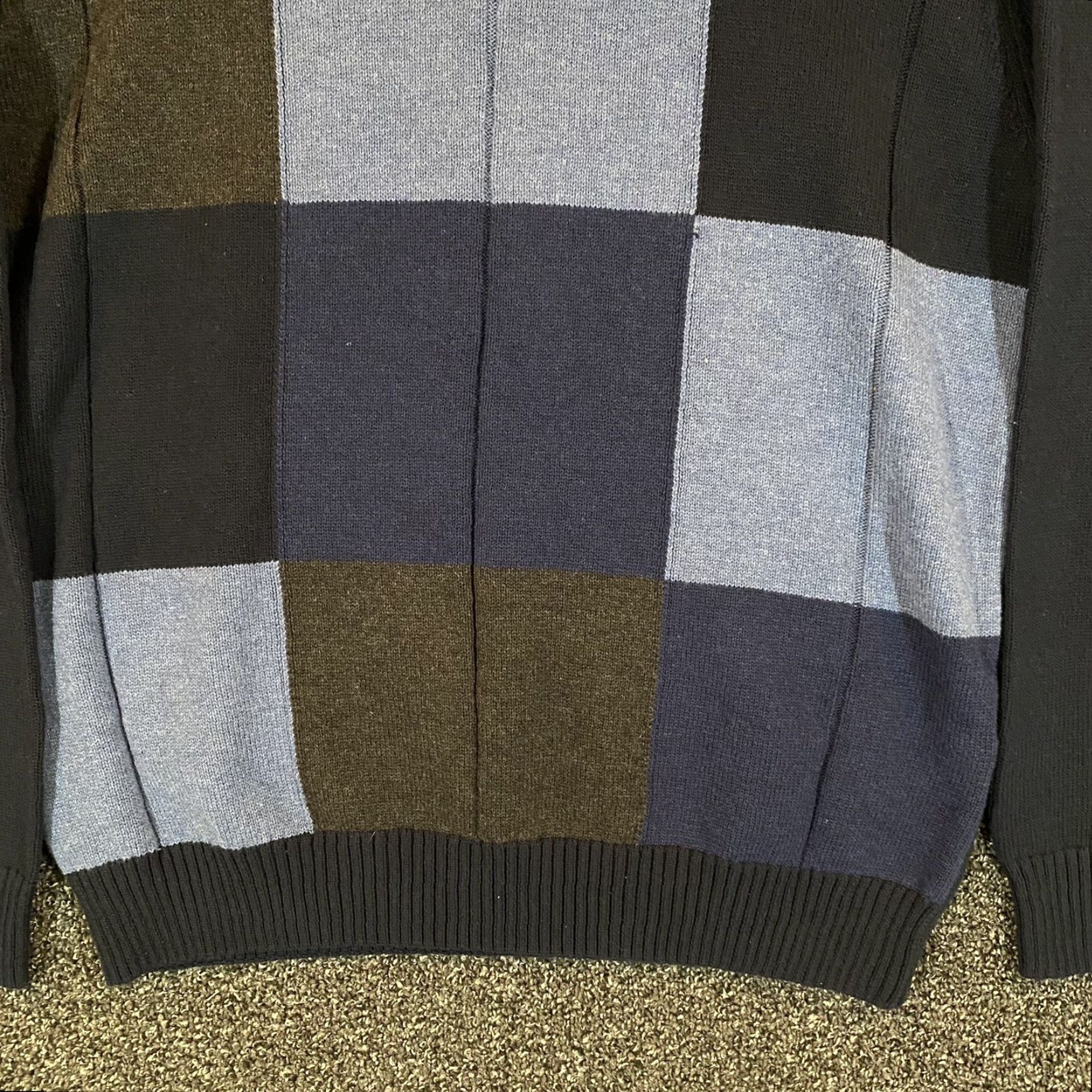Vintage Tricots St Raphael Sweater Mens Large Navy Blue Plaid Long Sleeve Crewneck Pullover Knit Casual Winter Regular Mens Size US L / EU 52-54 / 3 - 4 Thumbnail