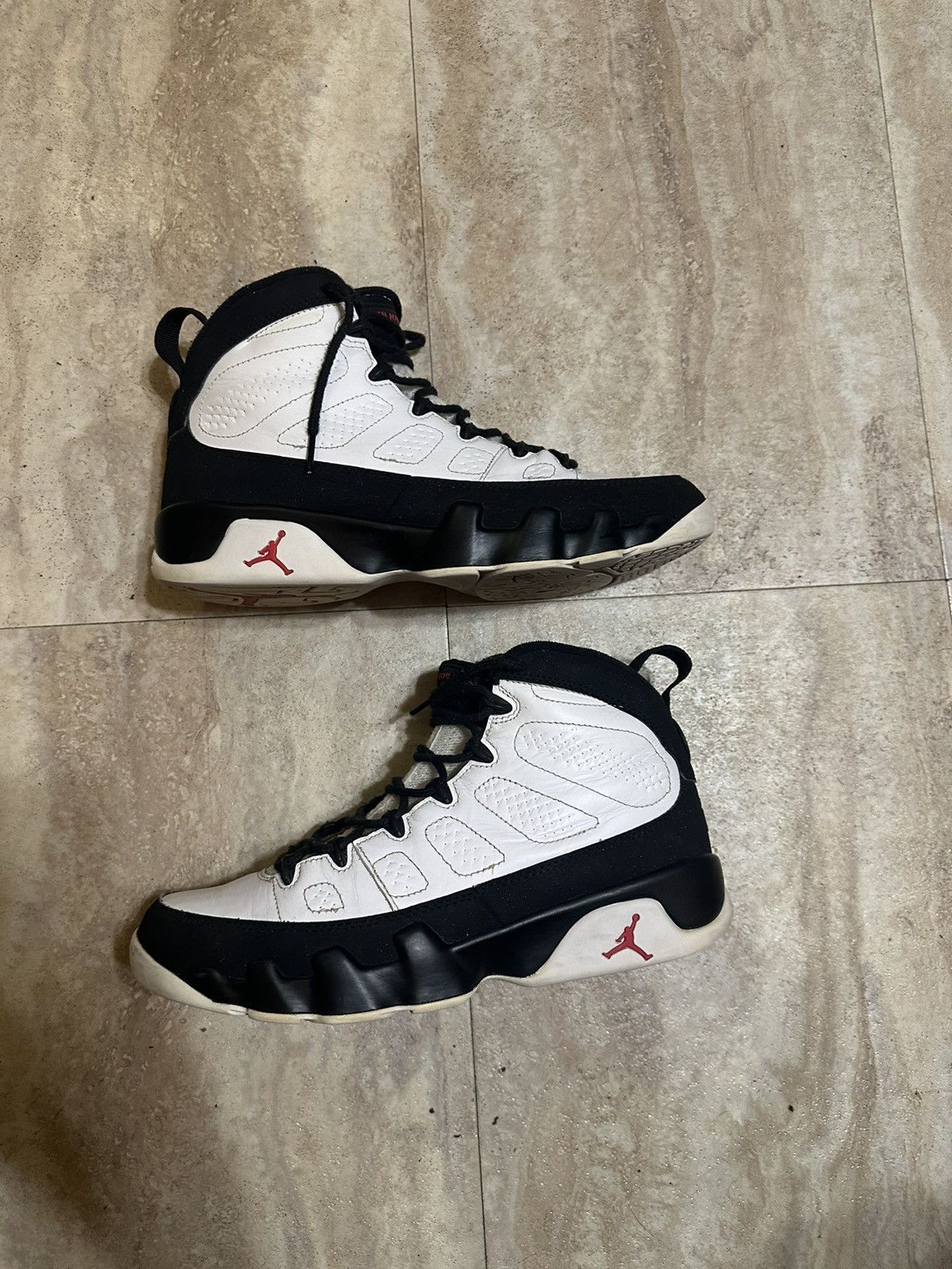 Air Jordan Retro OG 'Space Jam' 2016 - Main Image