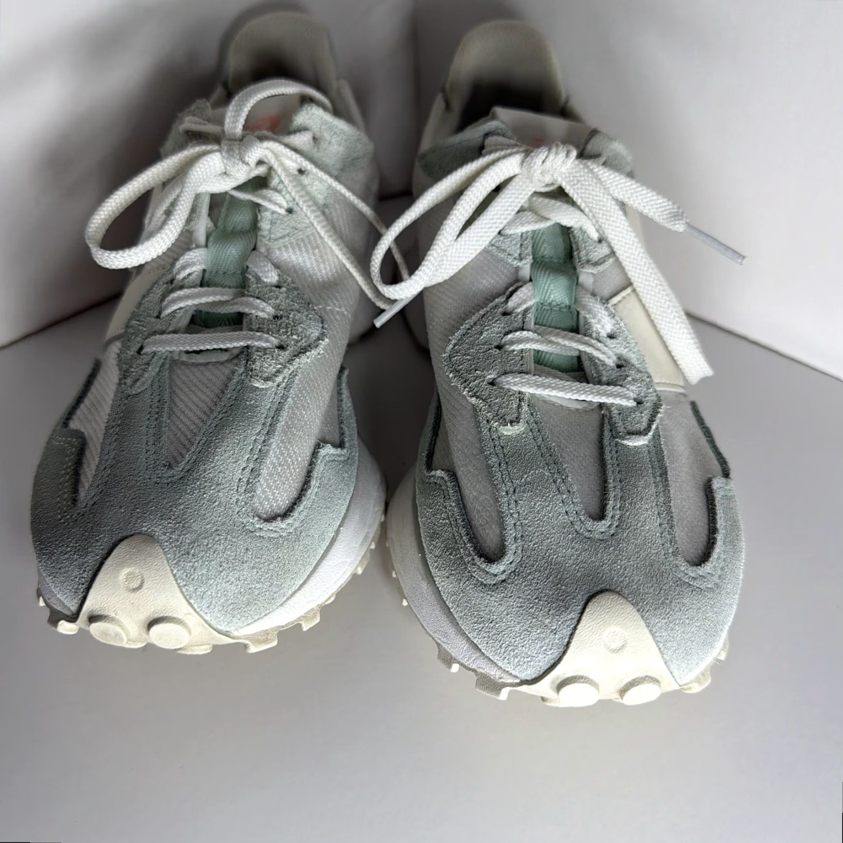 New Balance New Balance 327 Women’s 10 W Mint Green White Low Top Casual Sneakers Size L / US 10 / IT 46 - 4 Thumbnail