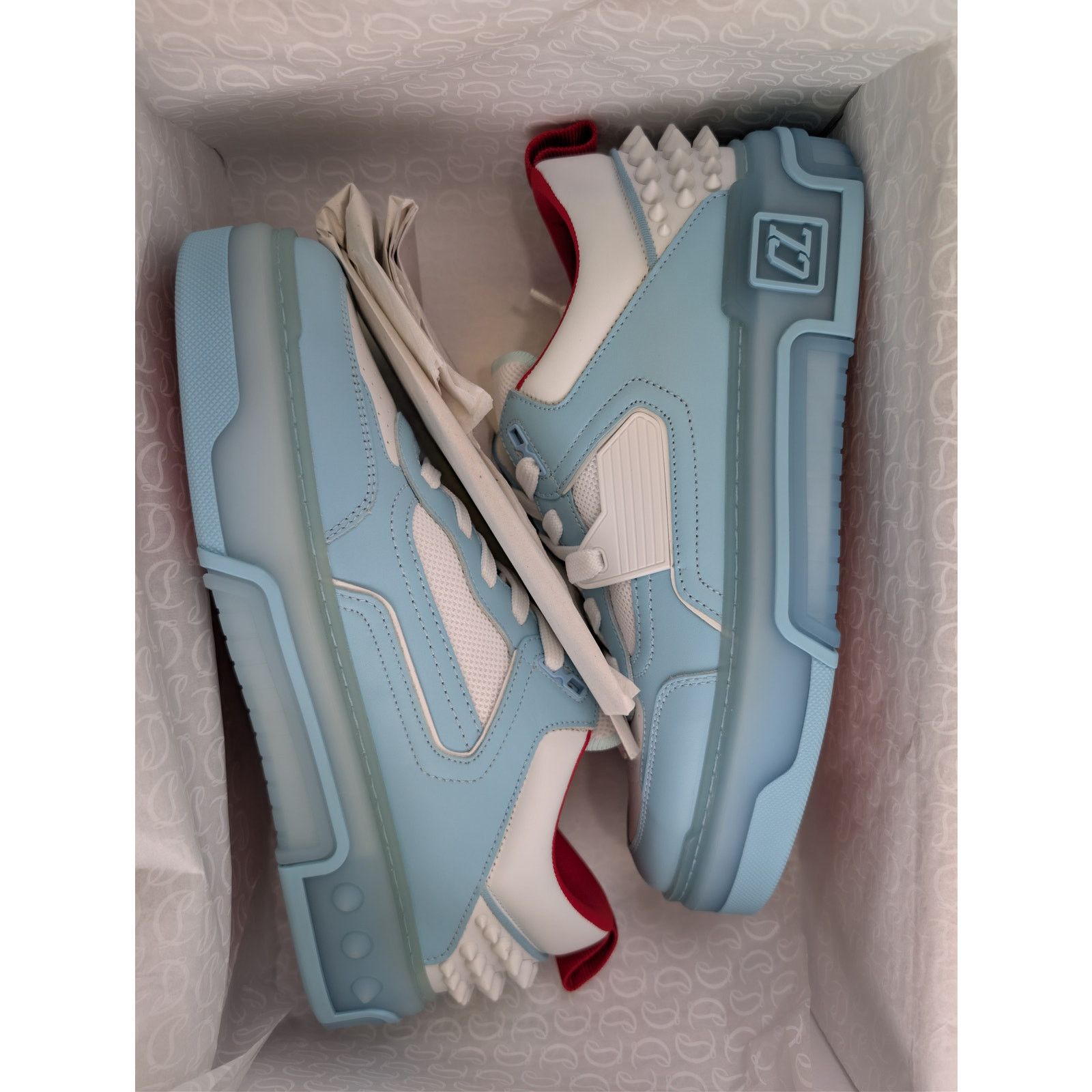 Christian Louboutin o1rshd1 Astroloubi low-top sneaker in light blue and white Size US 12 / EU 45 - 21 Thumbnail