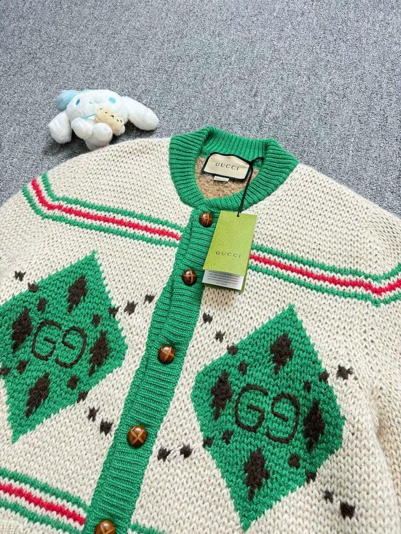Gucci GucciWhite and green diamond pattern GG knitted thick plush Size US S / EU 44-46 / 1 - 3 Thumbnail