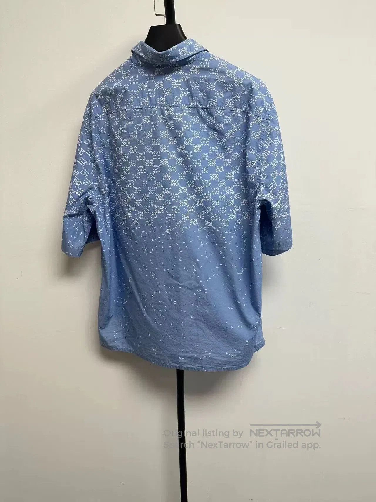 Louis Vuitton Louis Vuitton Checkered Gradient Men's Short-Sleeve Shirt. Size US L / EU 52-54 / 3 - 2 Thumbnail