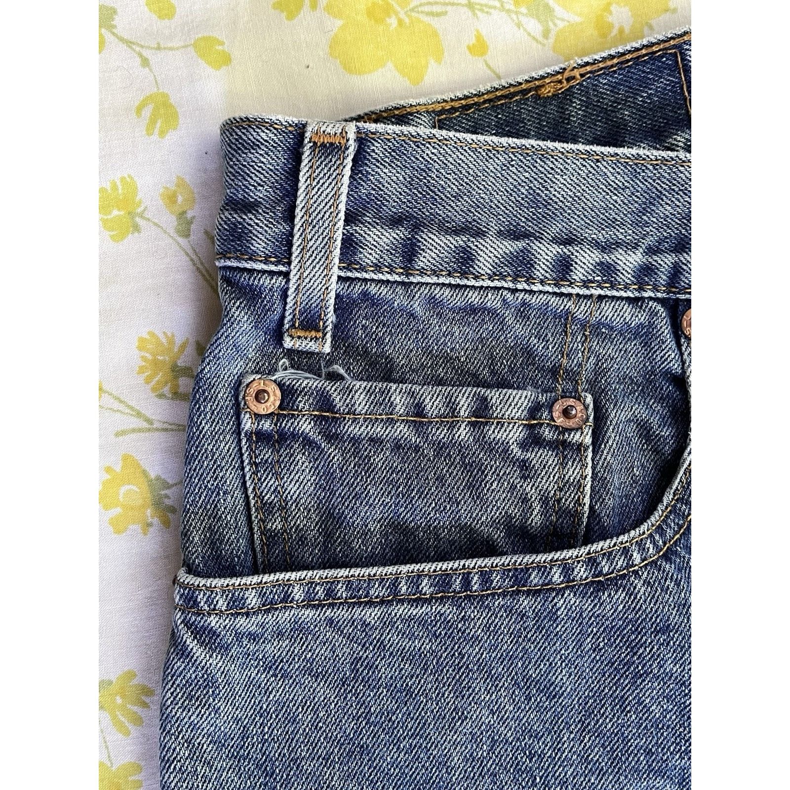 Levi's VTG Levi’s 560 Loose Fit Jean Shorts Men’s Size 42 Jorts Size US 42 / EU 58 - 6 Thumbnail