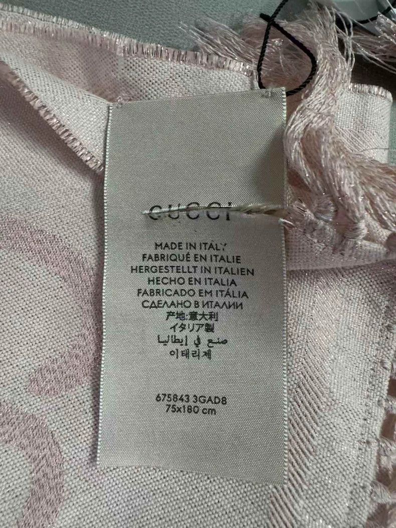 Gucci Gucci Double-sided gold silk large logo shawl scarf 2502-Ne Size ONE SIZE - 3 Thumbnail