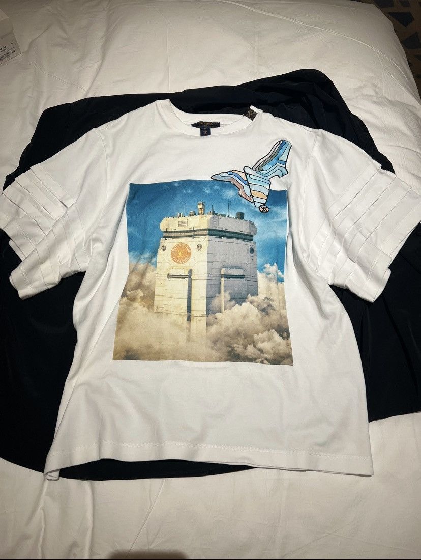 Pre-owned Louis Vuitton ‘castle In The Sky' T-shirt In White