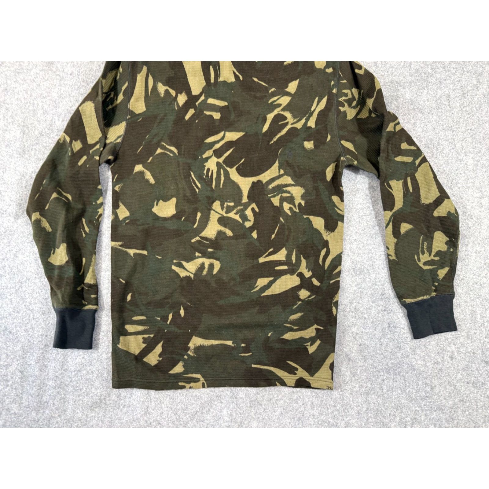 Polo Ralph Lauren Polo Ralph Lauren Thermal Shirt Mens S Green Camouflage Waffle Knit Long Sleeve Crew Neck Size US S / EU 44-46 / 1 - 4 Thumbnail