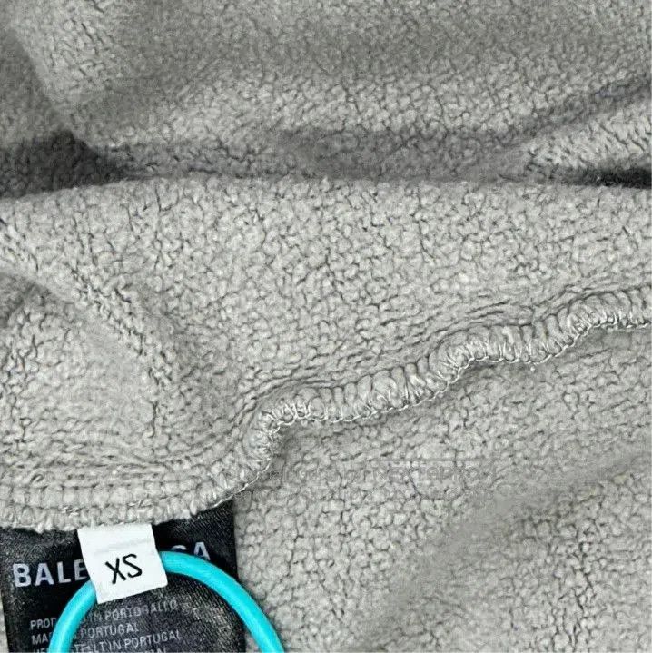 Balenciaga Balenciaga Logo Hooded Sweatshirt in Gray. Size US XS / EU 42 / 0 - 3 Thumbnail