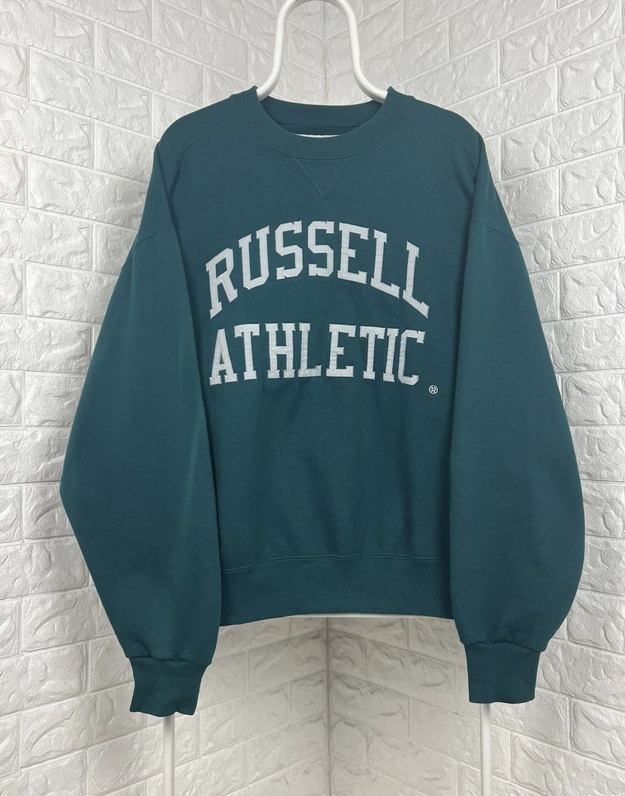 Russell Athletic × Vintage Vintage Russell Athletic Sweatshirt Faded Size US L / EU 52-54 / 3 - 1 Thumbnail