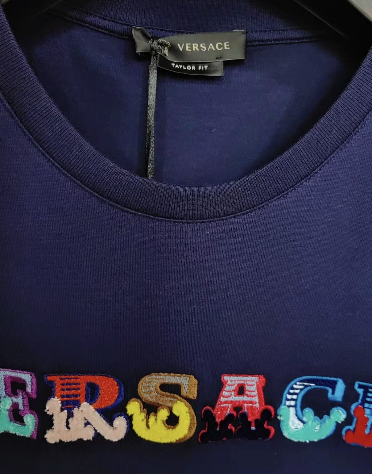Versace VERSACE Embroidered Short Sleeve T-shirt J30 Size US XS / EU 42 / 0 - 3 Thumbnail