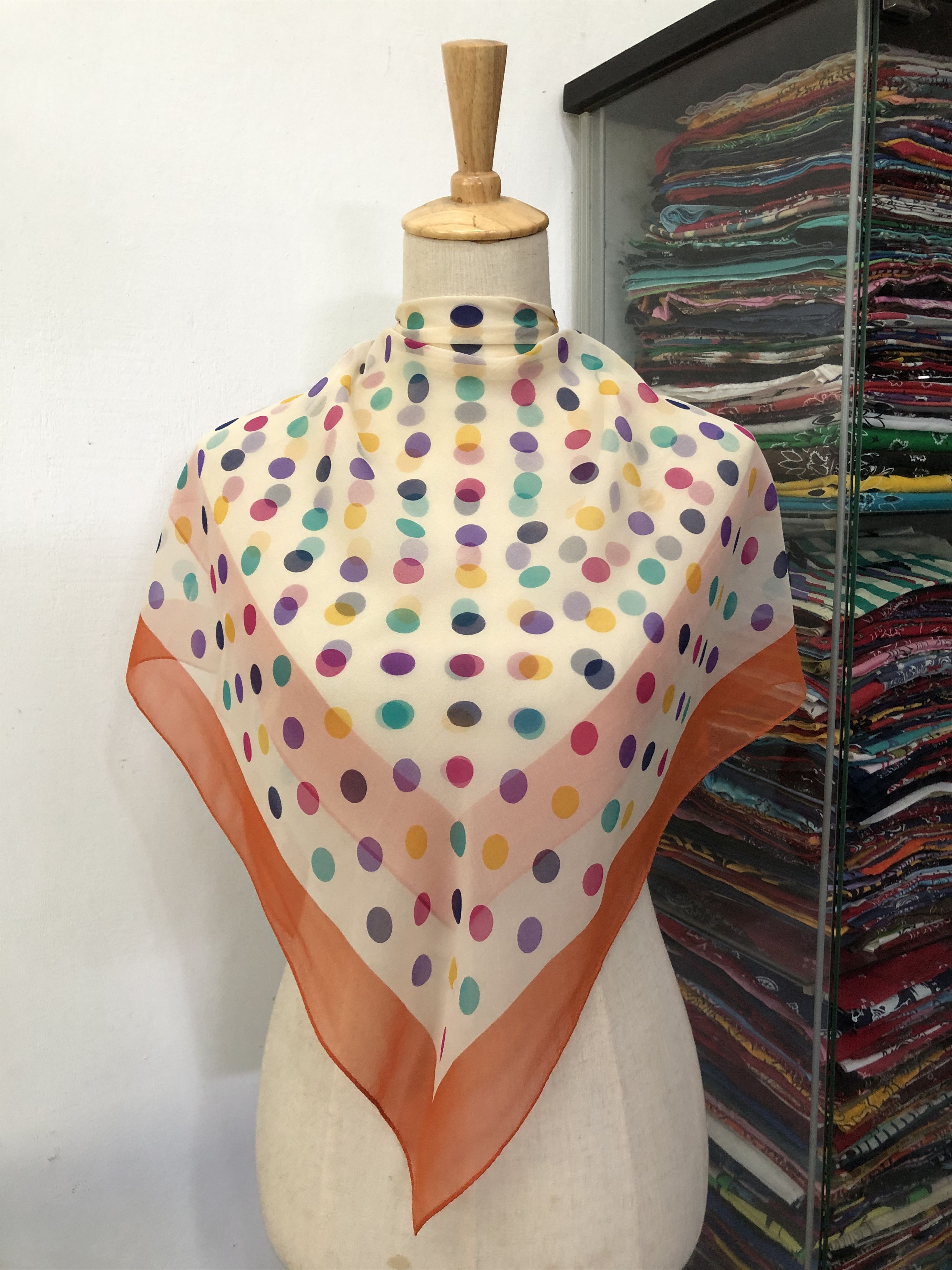 Vintage Vintage Silk Scarf Size ONE SIZE - 1 Thumbnail