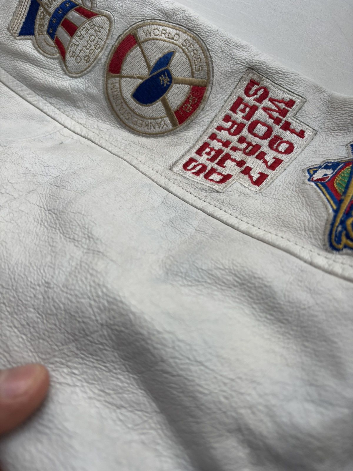 MLB × New York Yankees × Vintage VINTAGE NEW YORK YANKEES WORLD SERIES WOOL/LEATHER JACKET Size US M / EU 48-50 / 2 - 17 Thumbnail