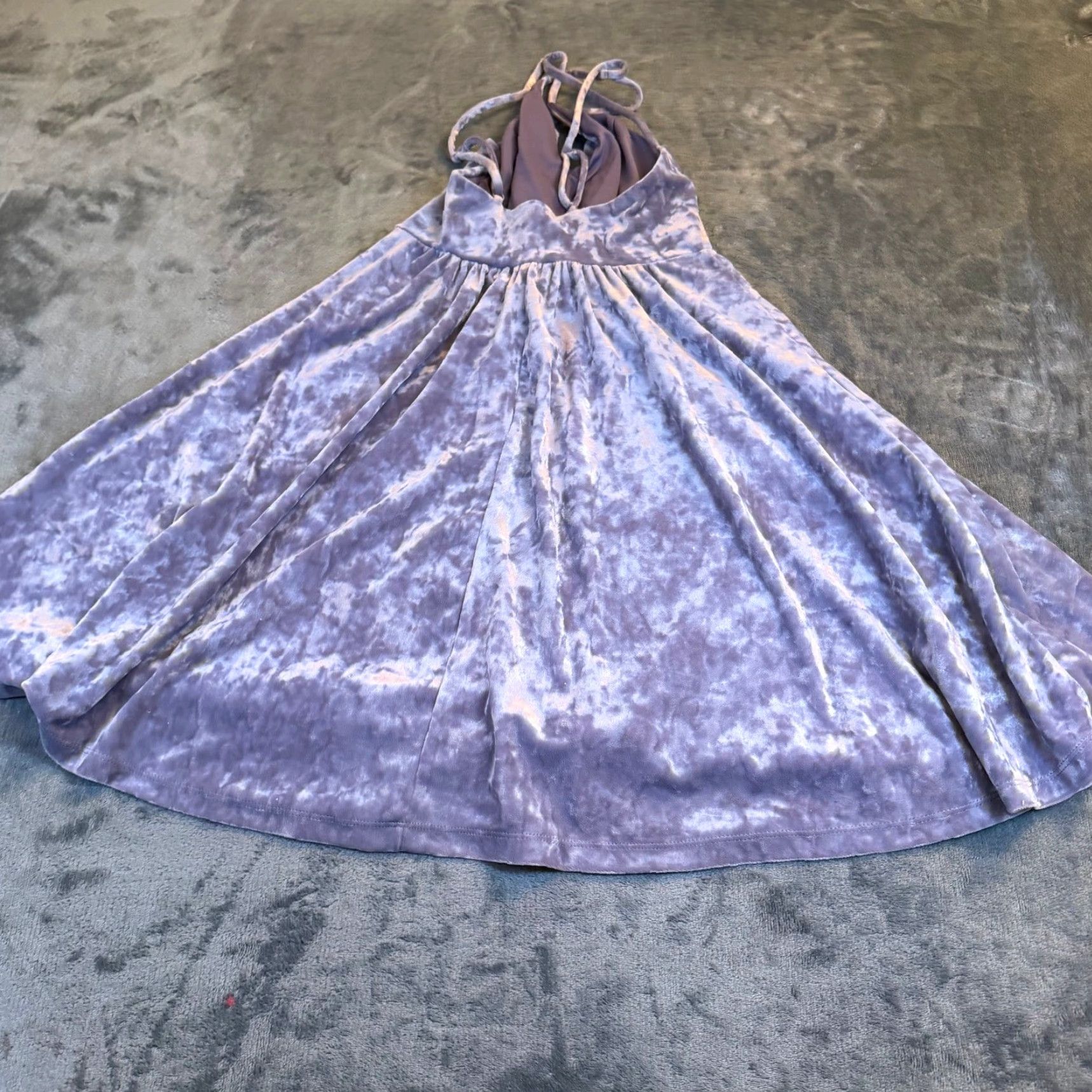 Vintage Wild Fable Velvet Crushed Mini Dress Lavender Spaghetti Strap V-Neck A-Line Womens XS Dress Size XS / US 0-2 / IT 36-38 - 3 Thumbnail