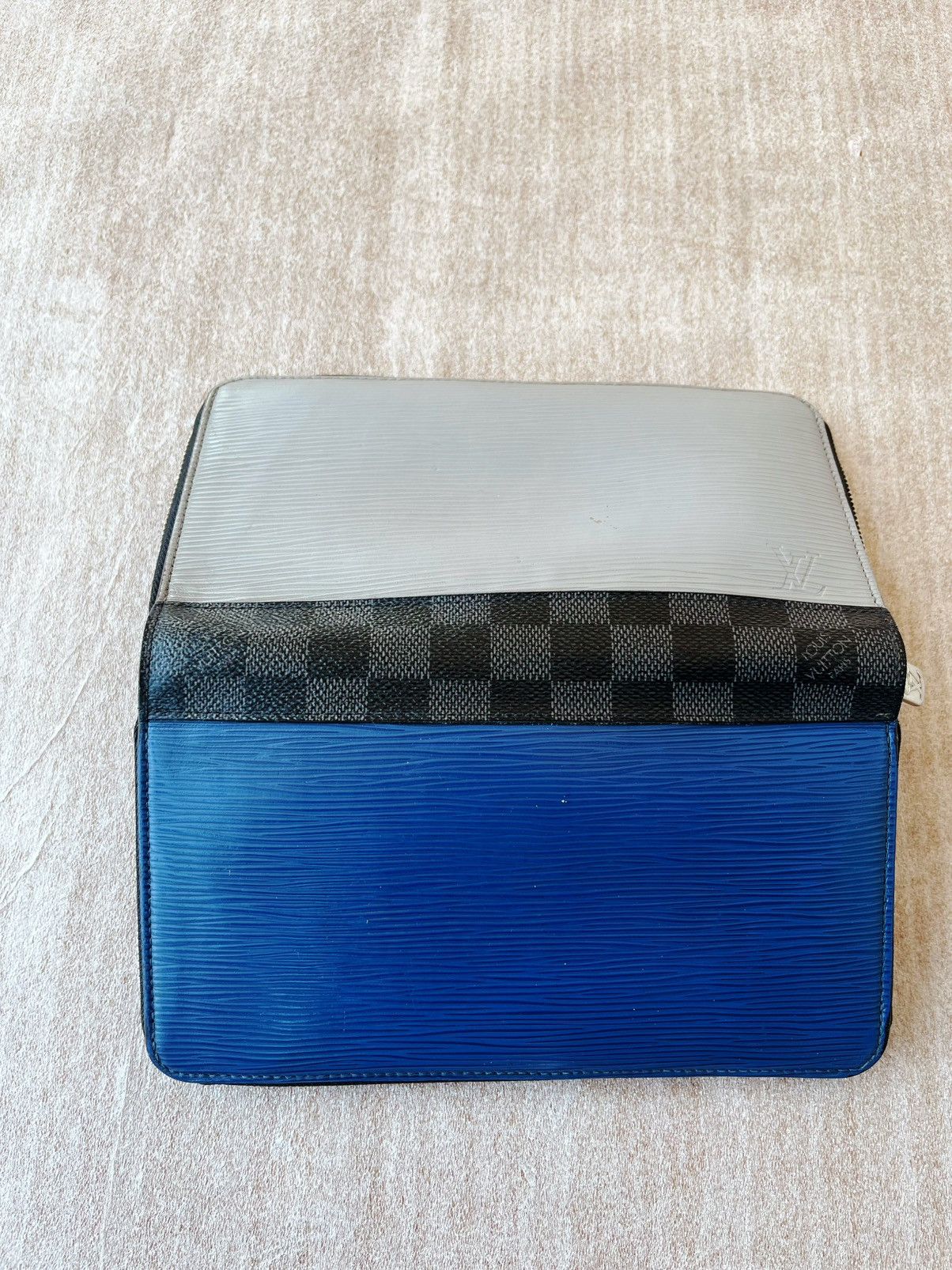 Louis Vuitton Louis Vuitton Luxury Colorblock Wallet Size ONE SIZE - 7 Thumbnail