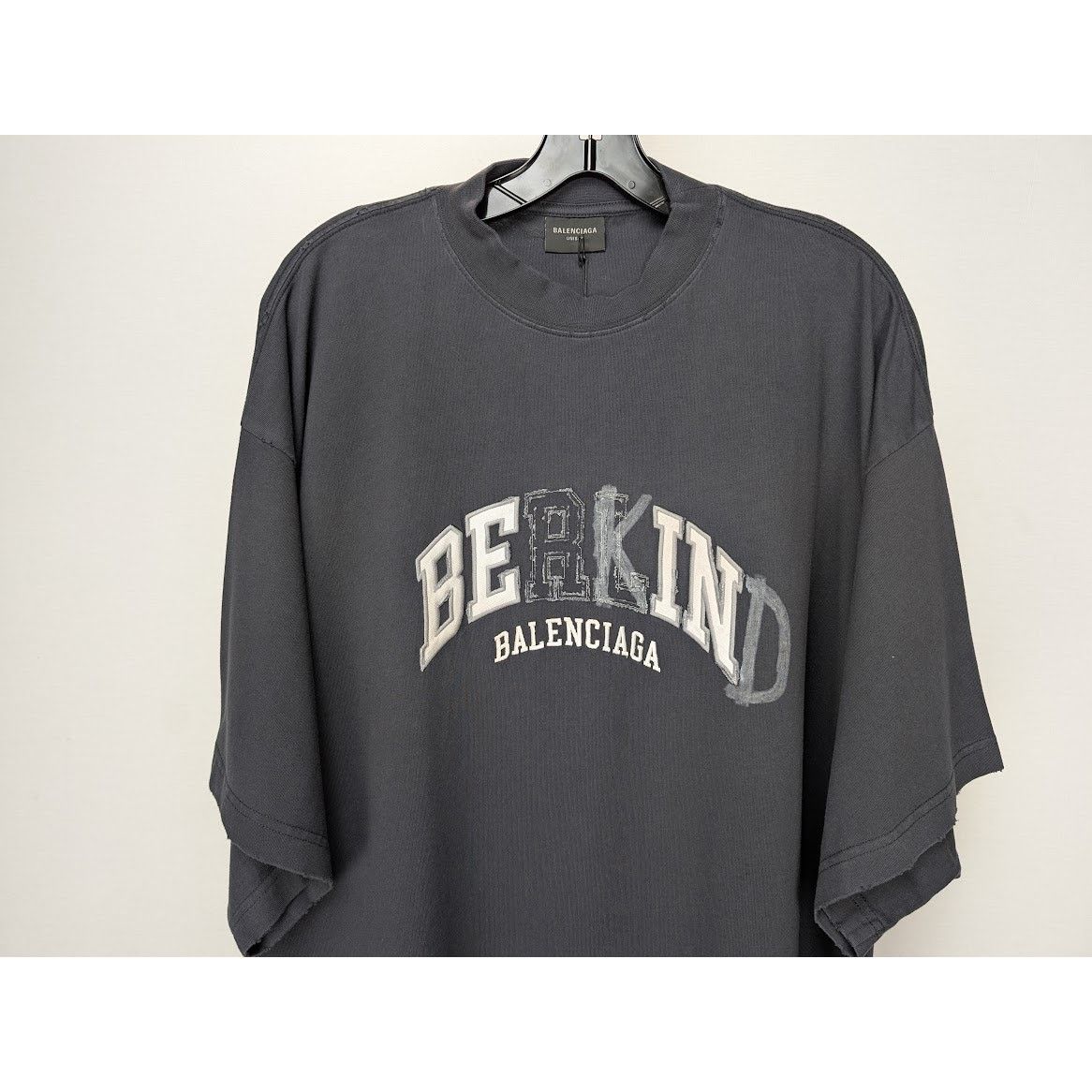 Balenciaga o1rshd1 Be Kind Vintage Jersey Faded Oversized T-Shirt Size US XL / EU 56 / 4 - 4 Thumbnail