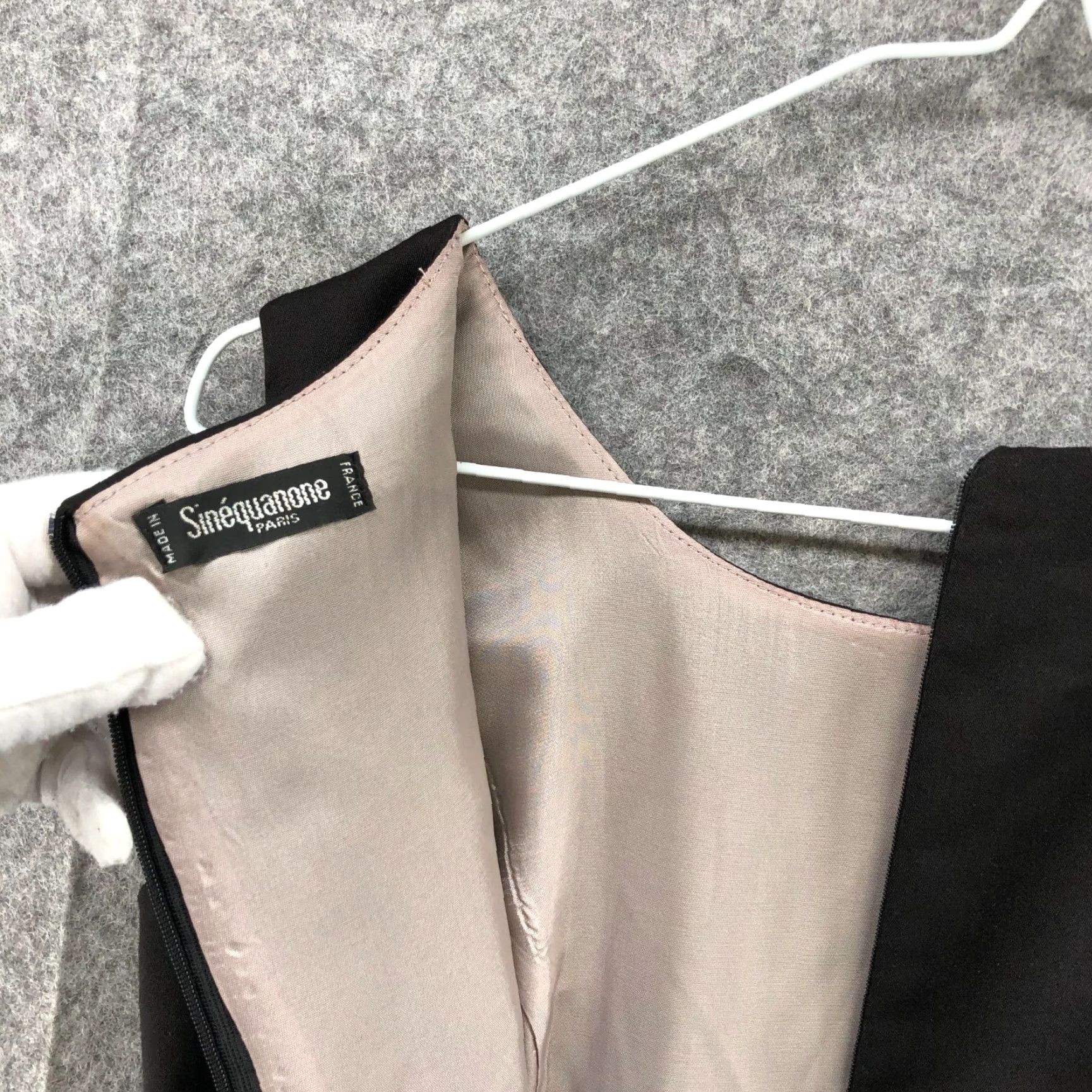 Vintage Sinequanone Womens Black Wool Blend Sheath Dress Size 0 Sleeveless Career LBD Crew Neck Zip Knee Length Size XS / US 0-2 / IT 36-38 - 7 Thumbnail