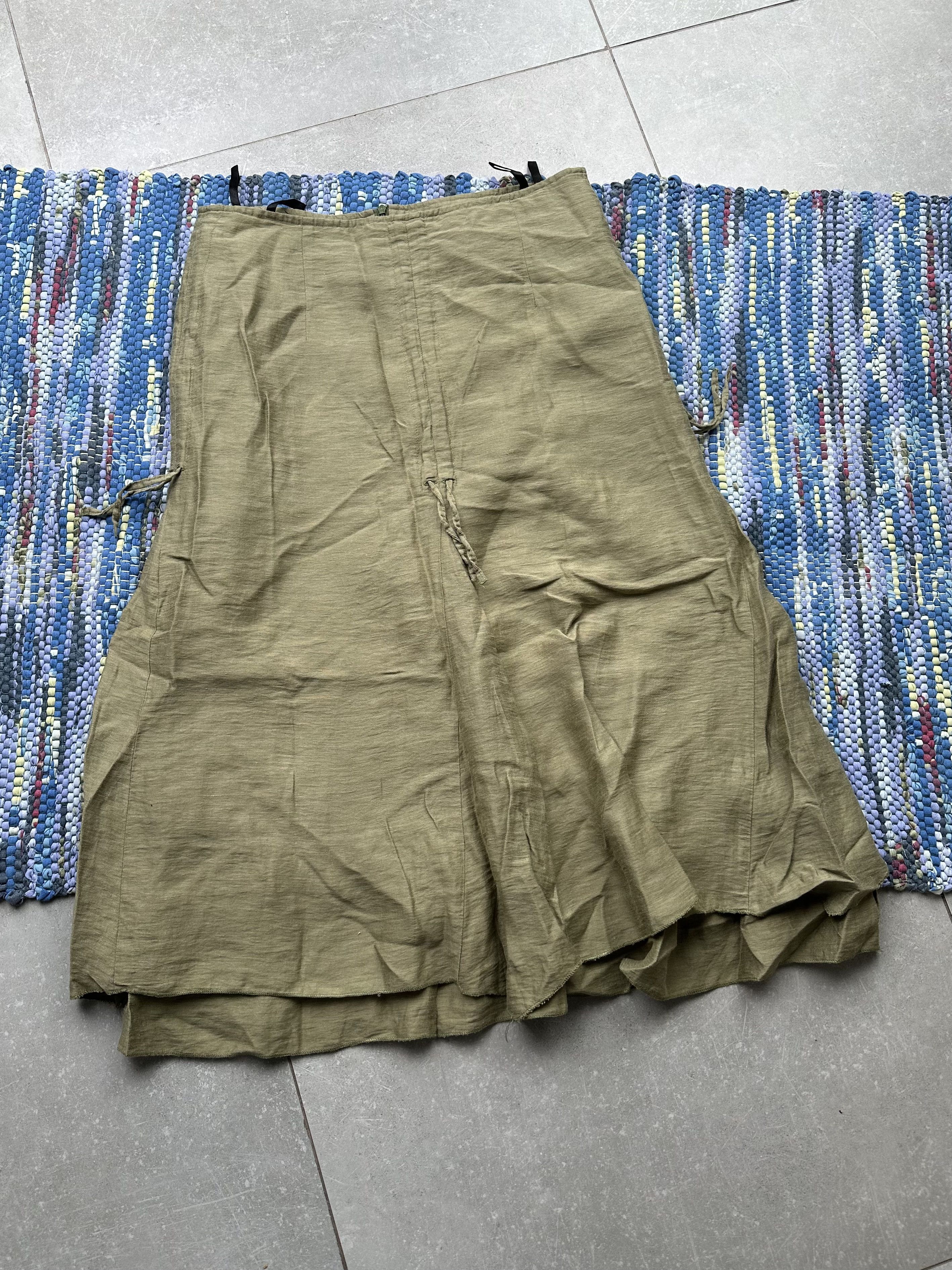 image of Avant Garde x Vintage Flare Skirt With Bondage in Green, Women's (Size 28)