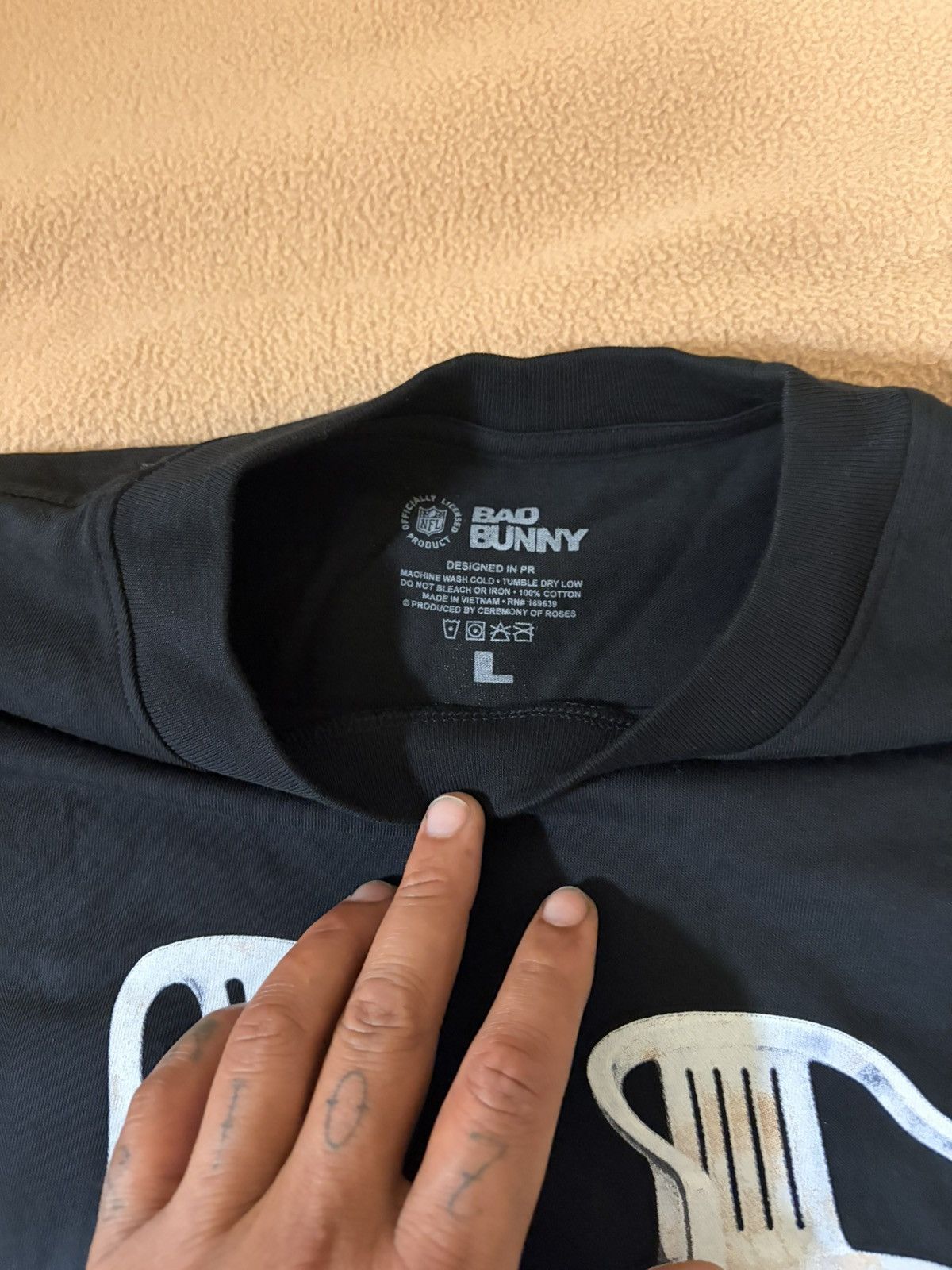 Other Bad Bunny Super Tazon (Super Bowl) Size US L / EU 52-54 / 3 - 2 Thumbnail