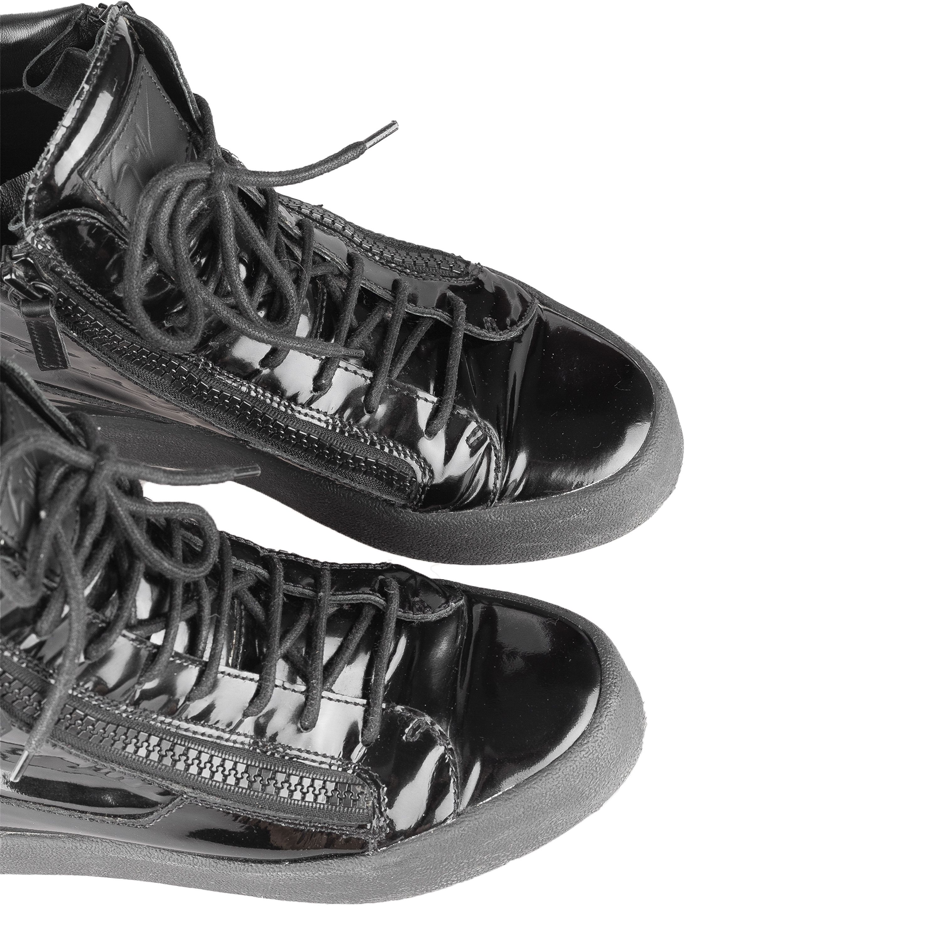Giuseppe Zanotti Giuseppe Zanotti Black High-Top Sneakers (39 IT/ 40 EU) Size US 7 / EU 40 - 7 Thumbnail